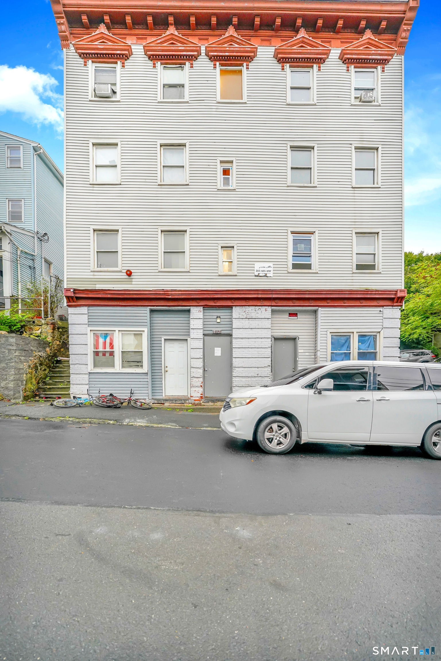 132 Locust 6 Street Property Photo 6
