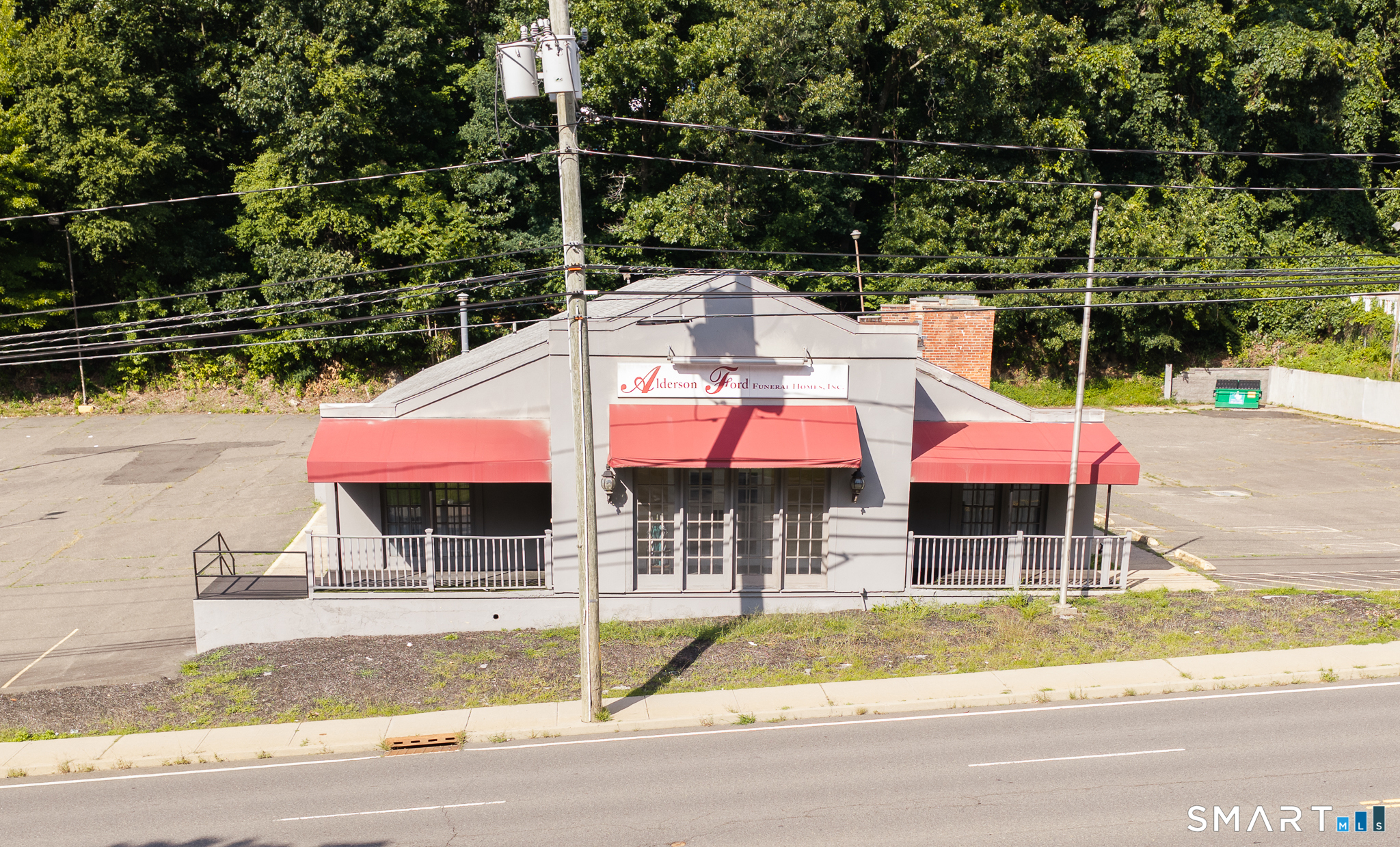 496 Chase Avenue Property Photo 1