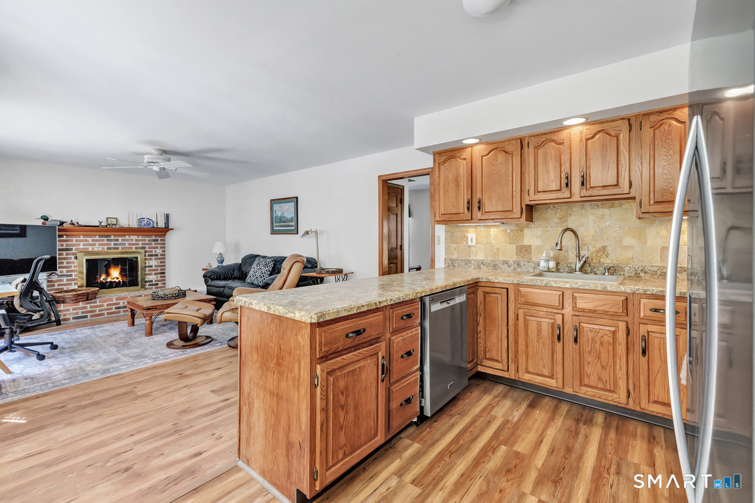 2125 Cutspring Road Property Photo 5