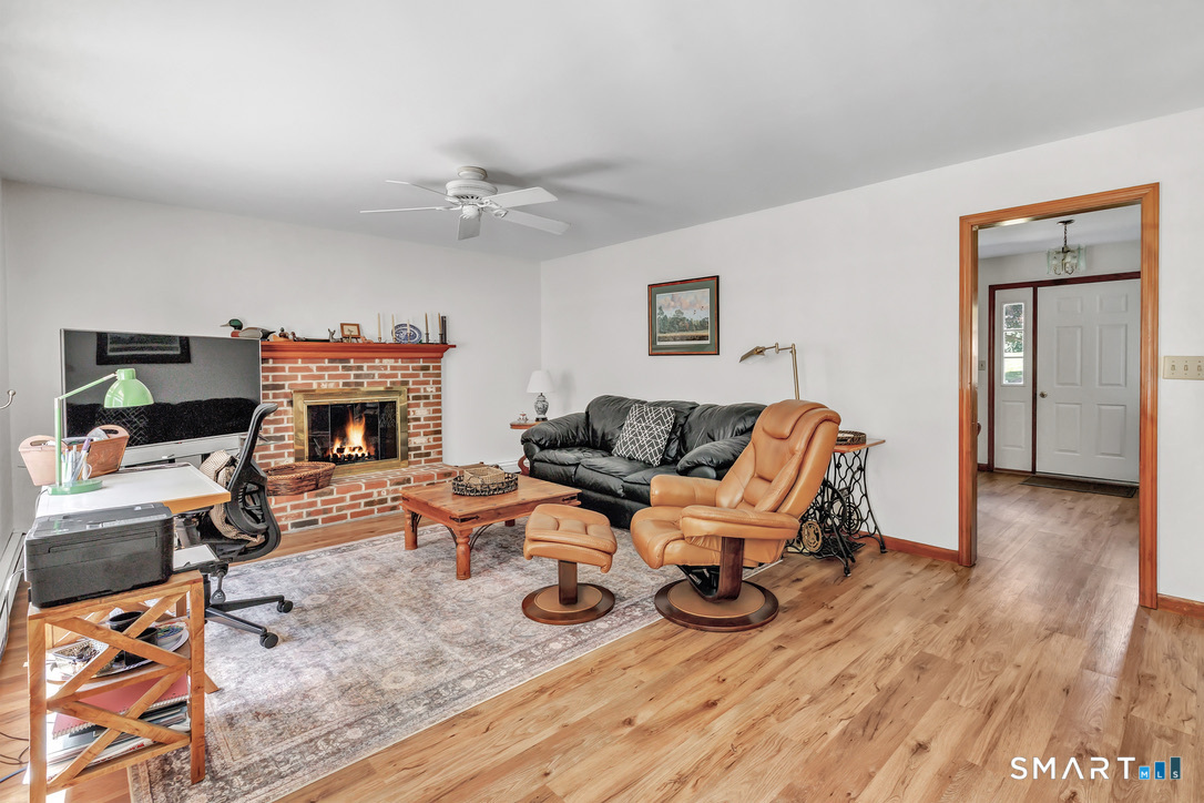 2125 Cutspring Road Property Photo 9