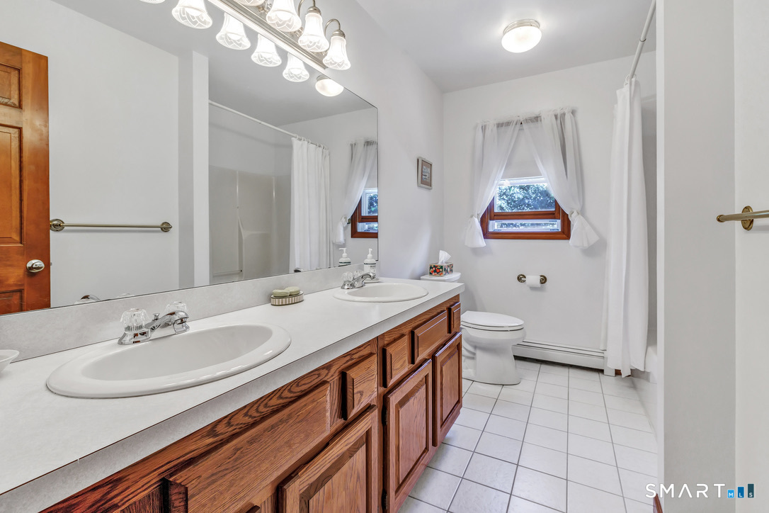 2125 Cutspring Road Property Photo 16