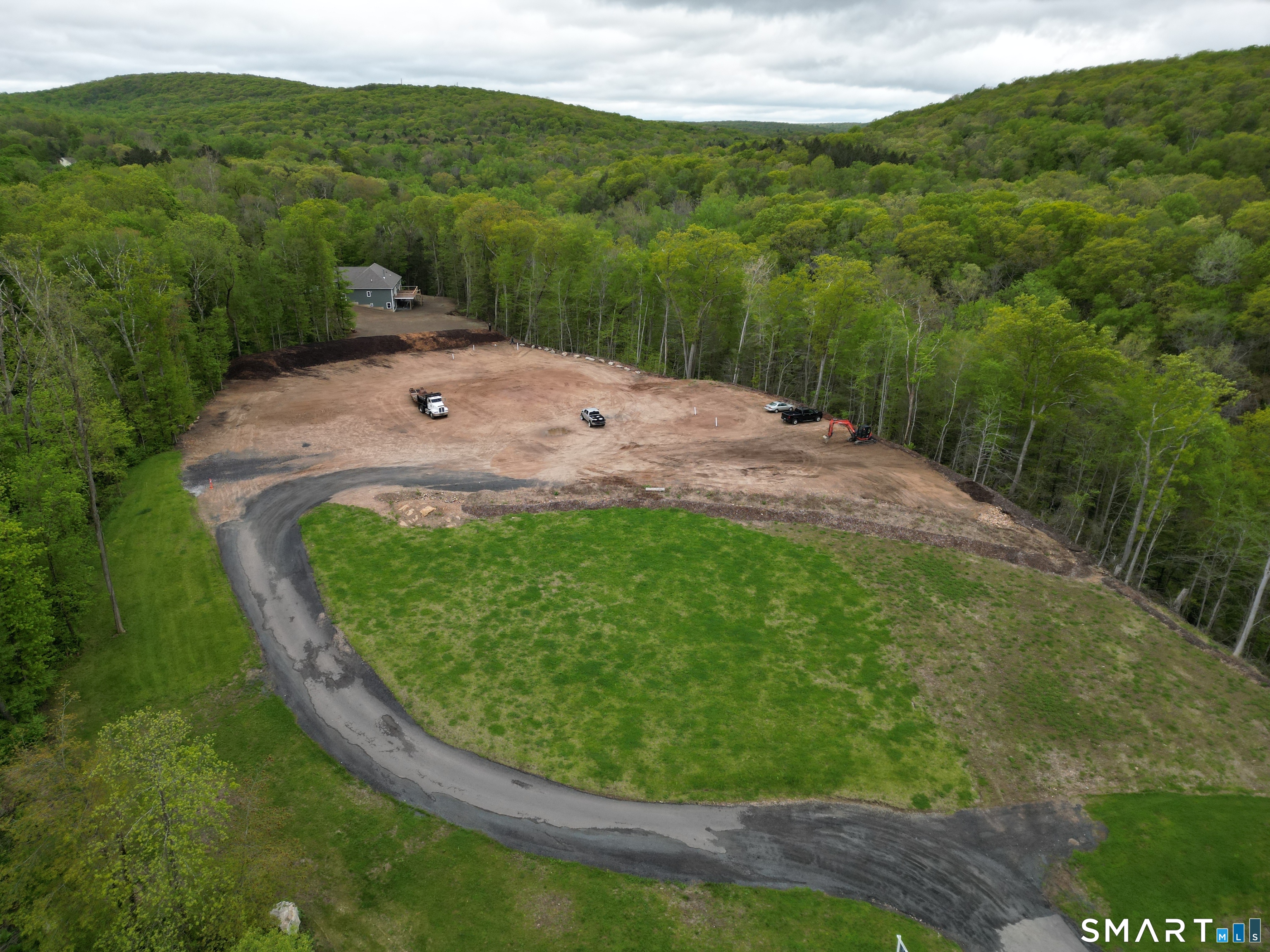 1143 Saybrook Road Property Photo 1