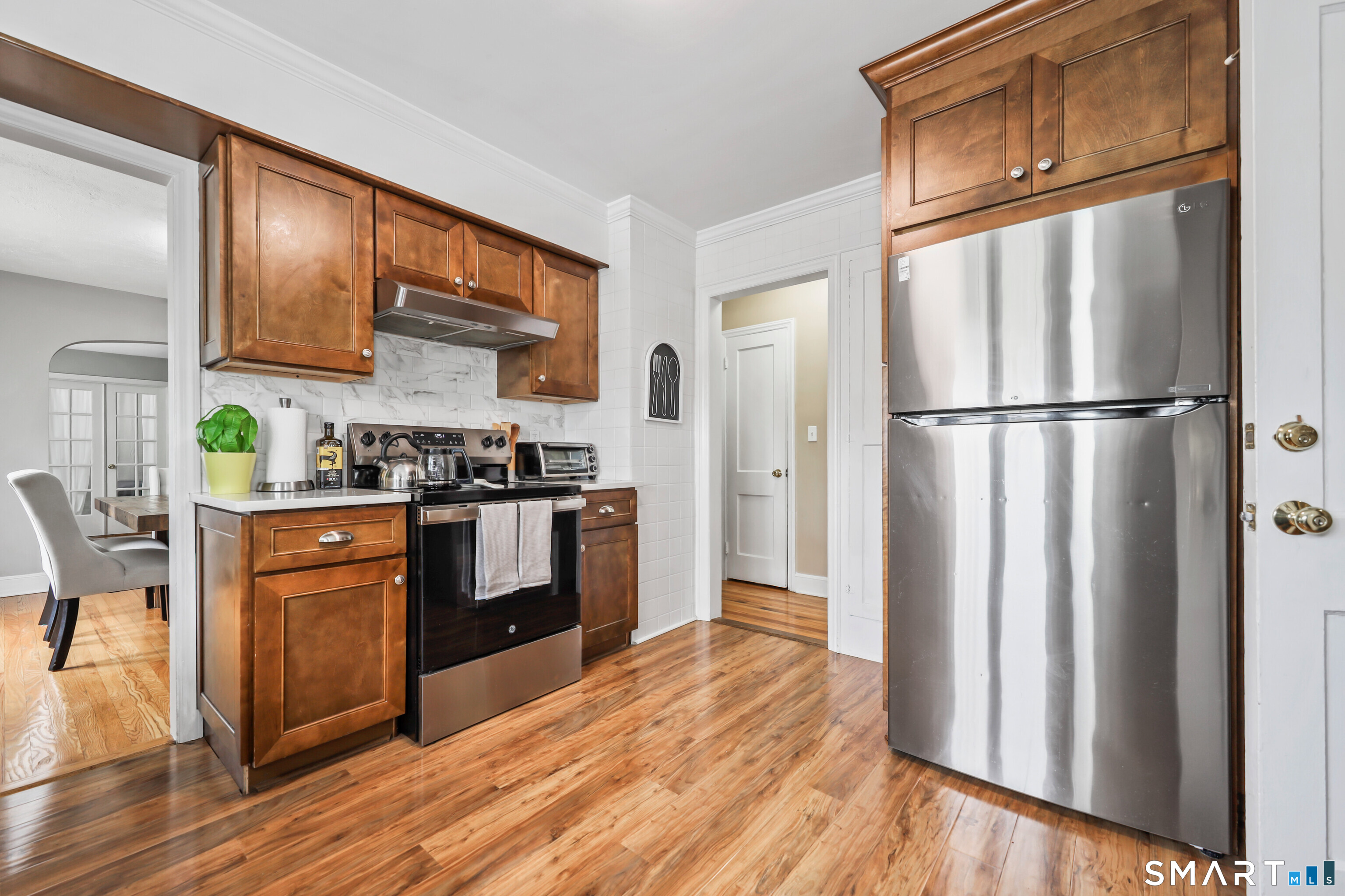 1103-1105 Capitol Avenue Property Photo 11