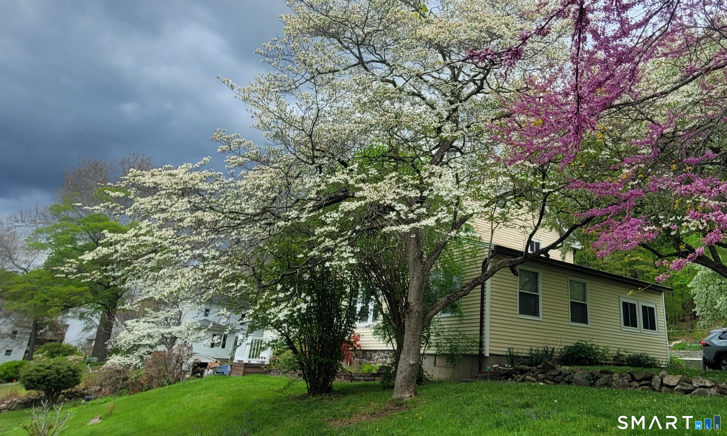 130 Woodbine Street Property Photo 3
