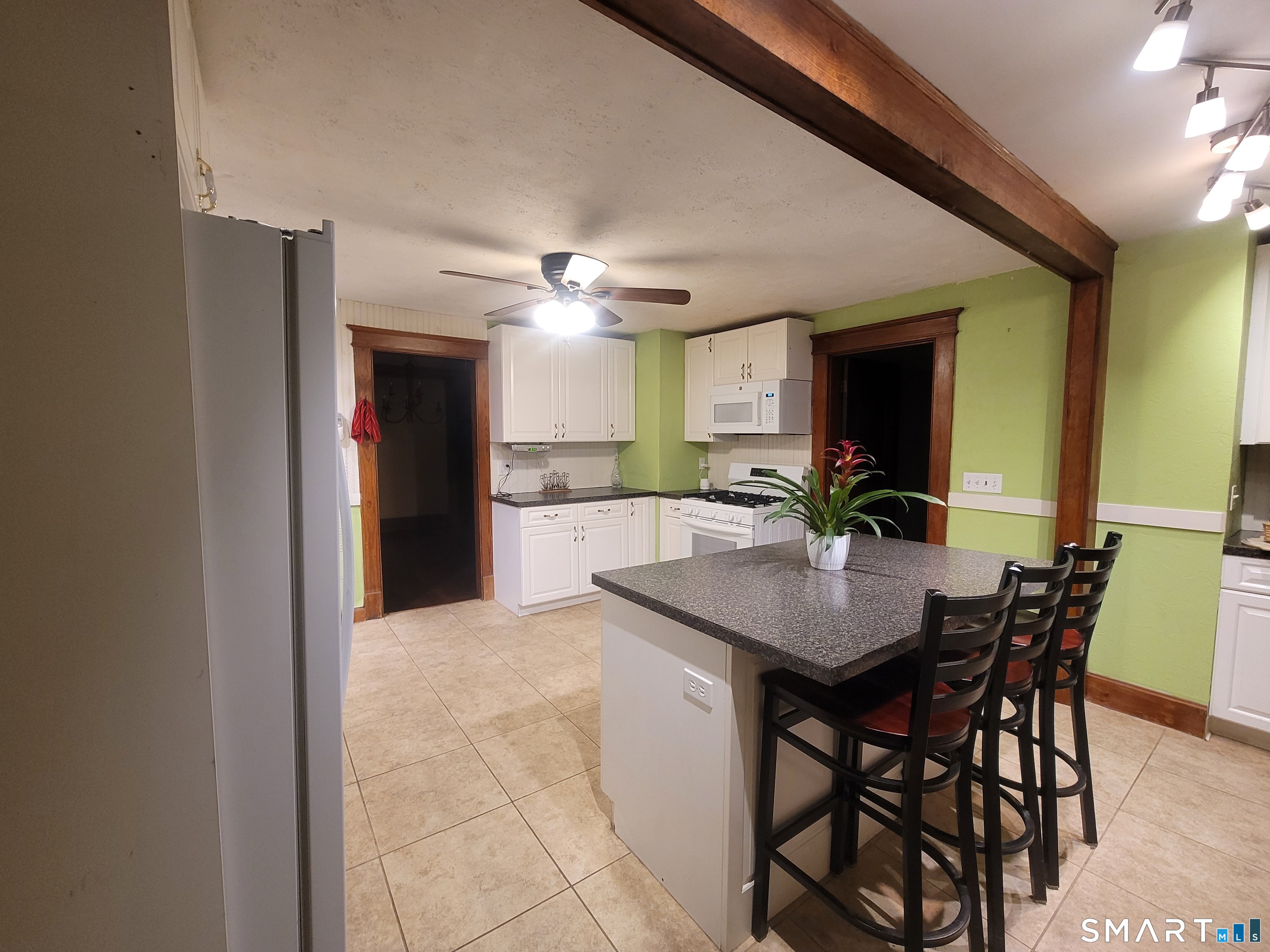 130 Woodbine Street Property Photo 7