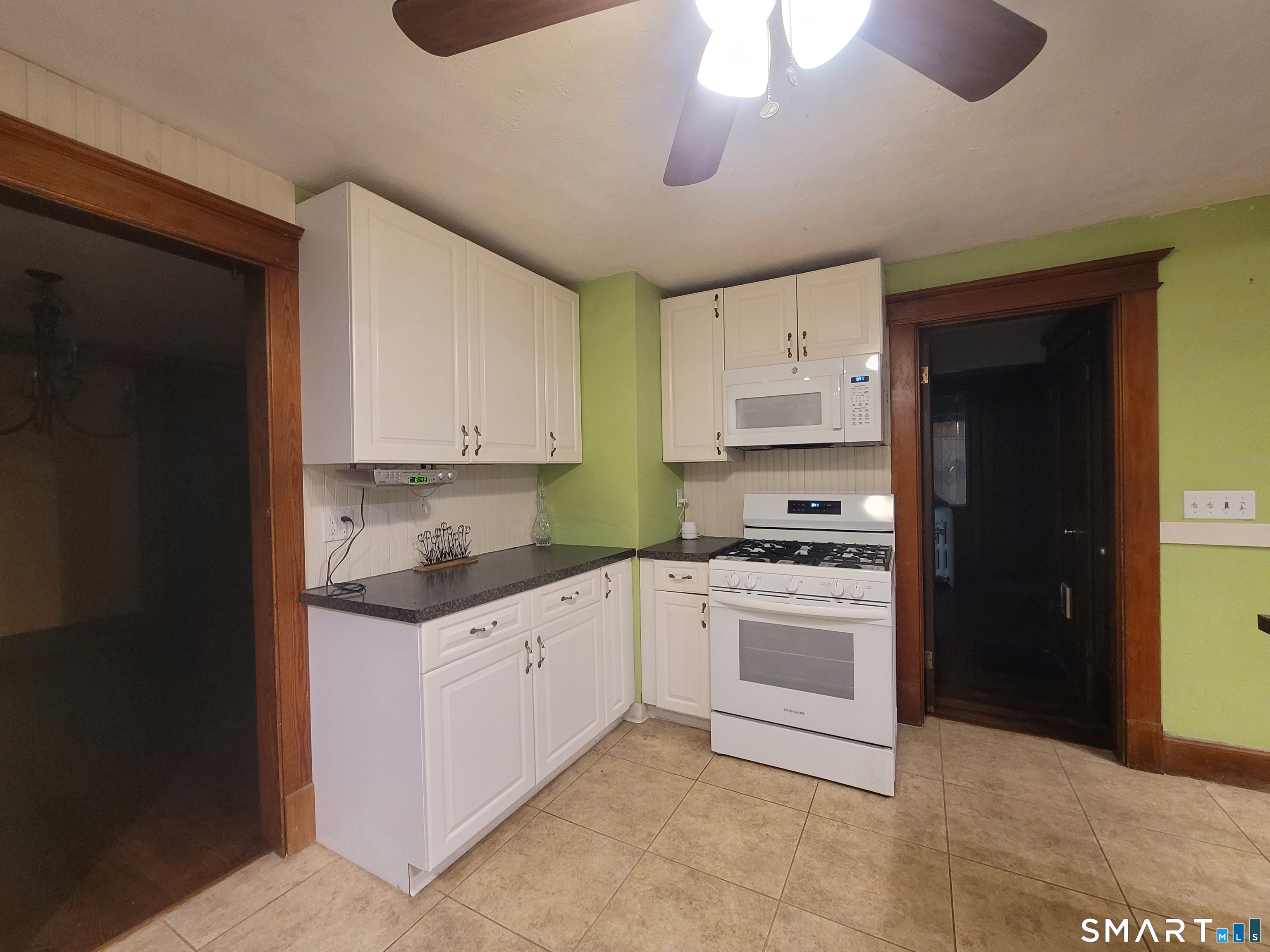 130 Woodbine Street Property Photo 8