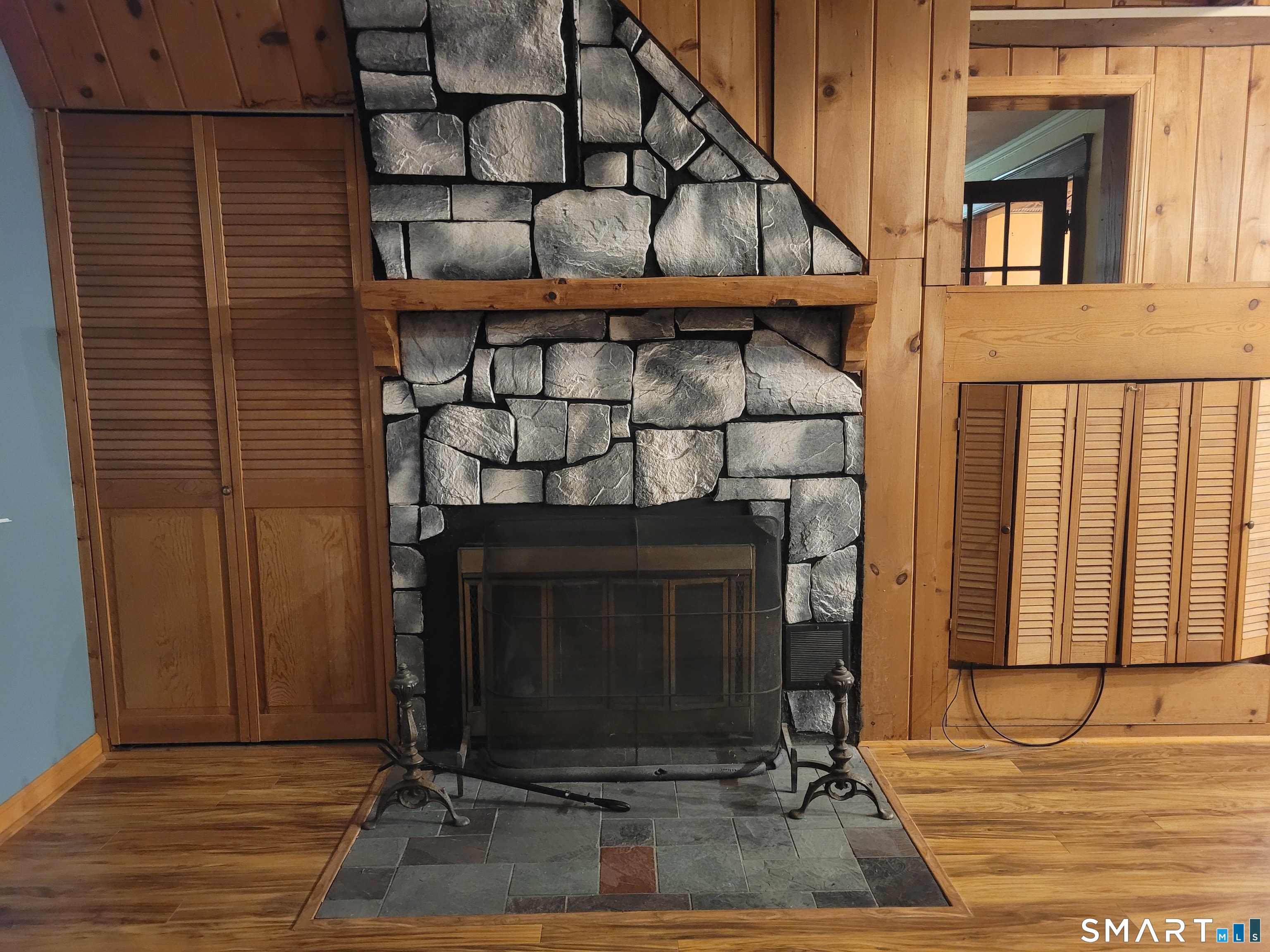 130 Woodbine Street Property Photo 14