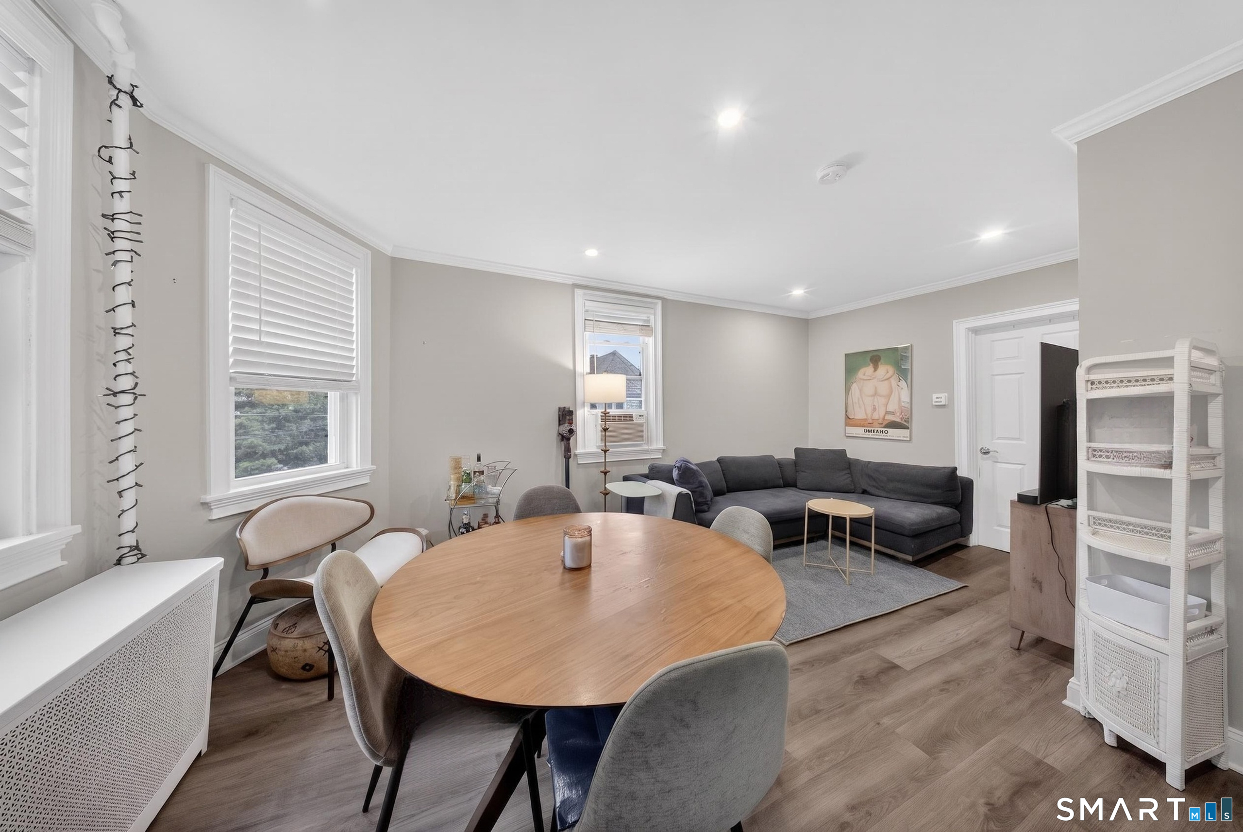 241 Old Stratfield Road Property Photo 8