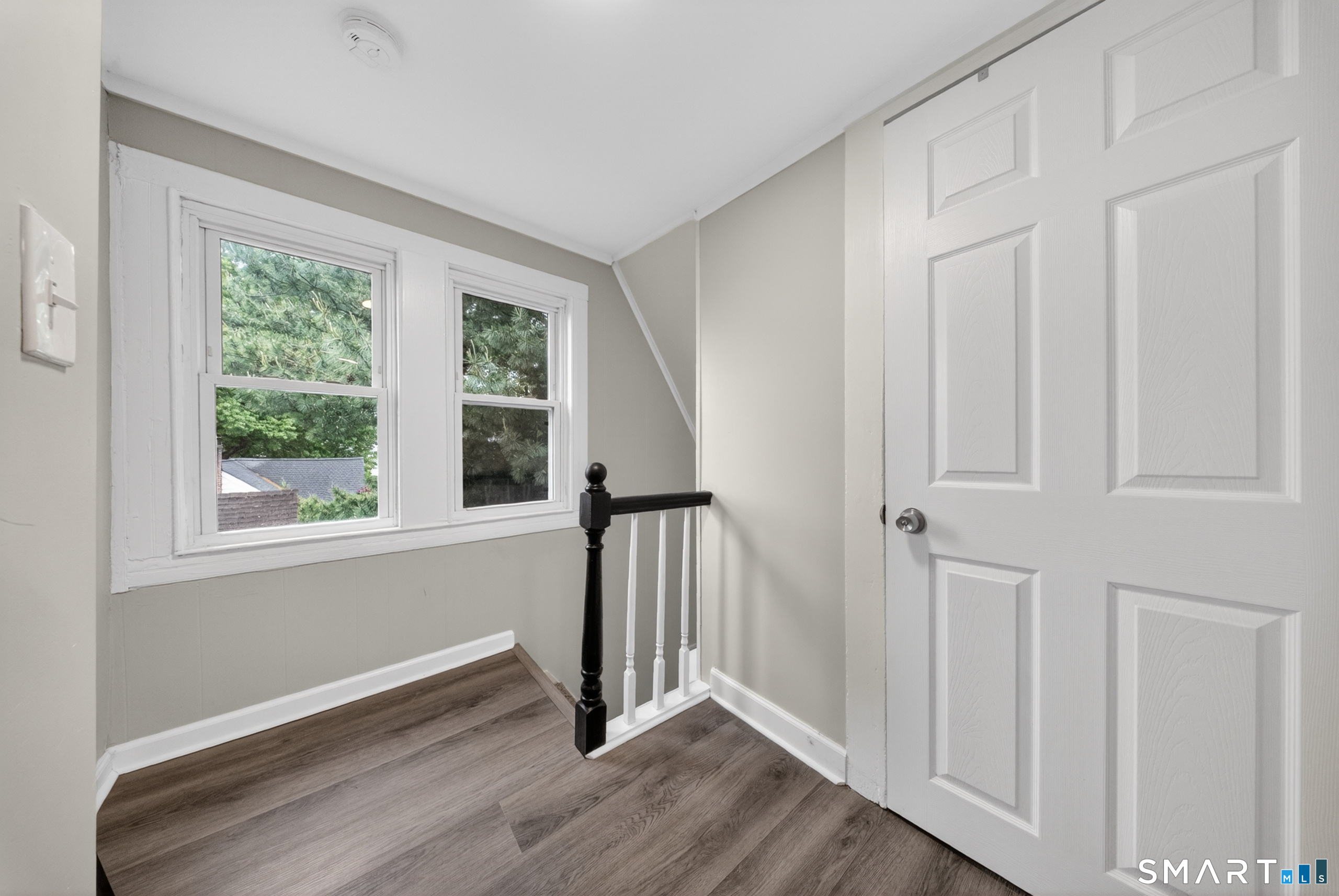 241 Old Stratfield Road Property Photo 18