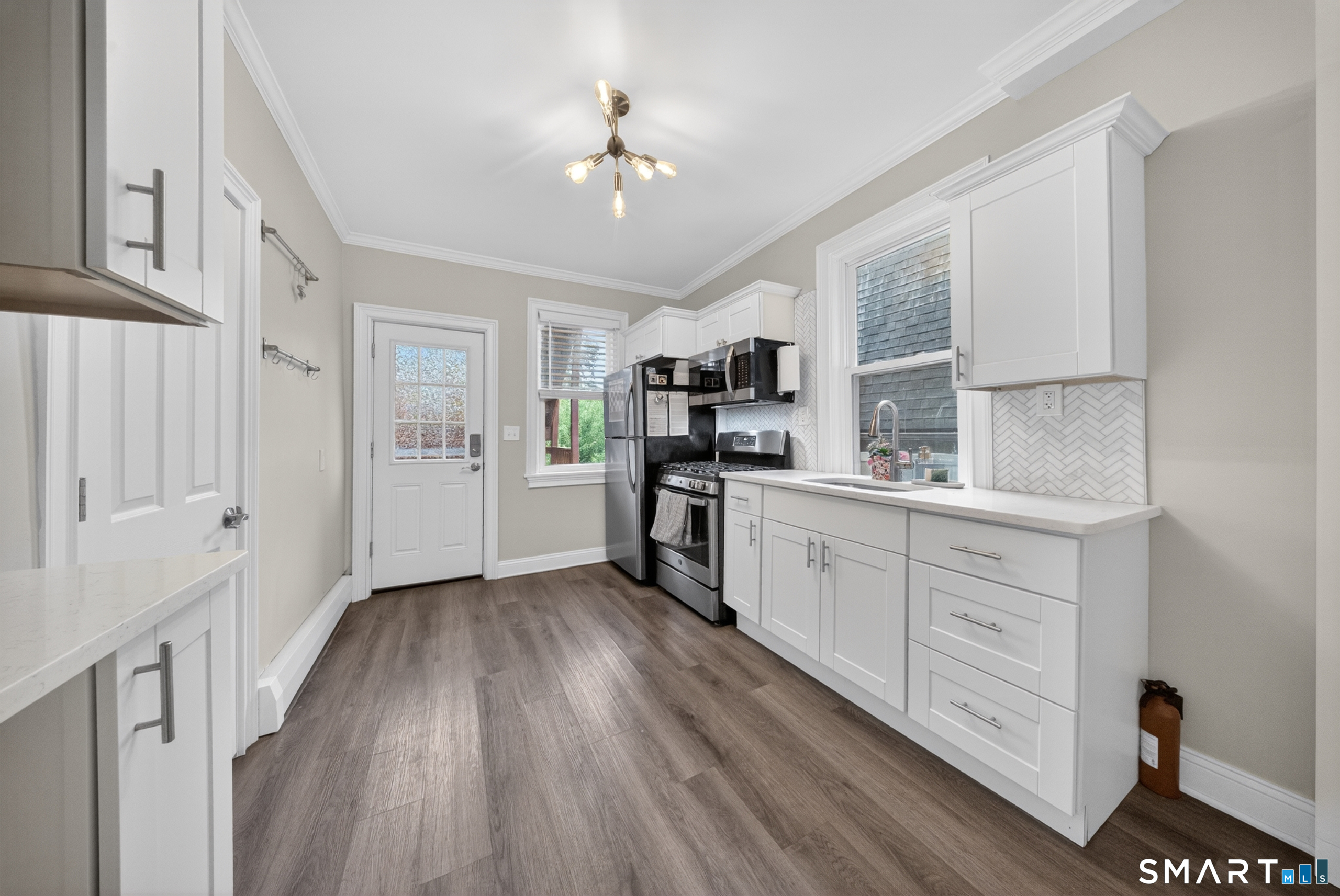 241 Old Stratfield Road Property Photo 19
