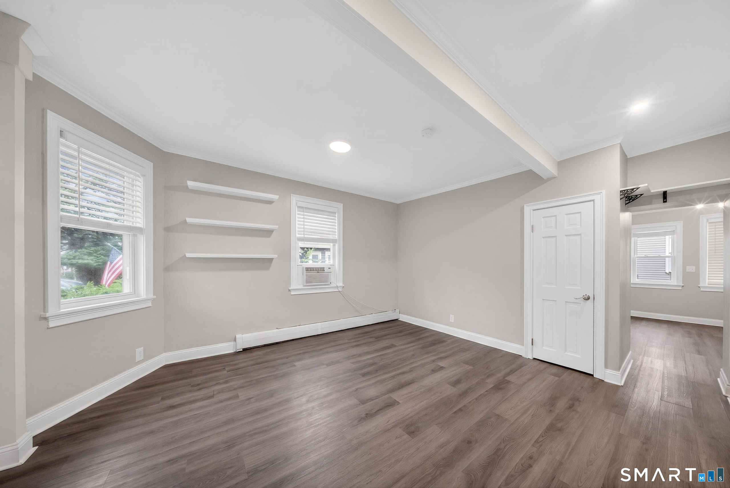 241 Old Stratfield Road Property Photo 23
