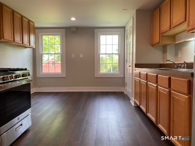 489 Middle East 2-e Turnpike Property Photo 1