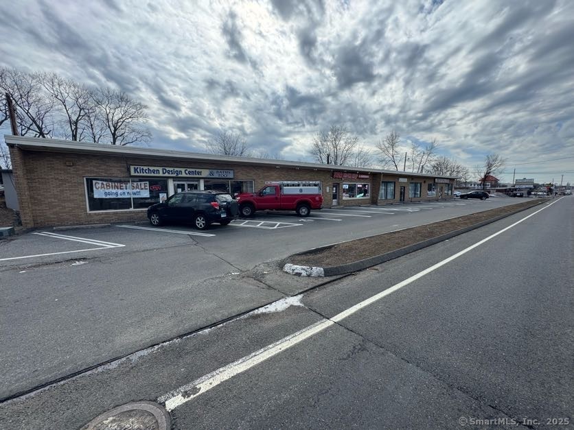 278 Boston Post Road Property Photo 4