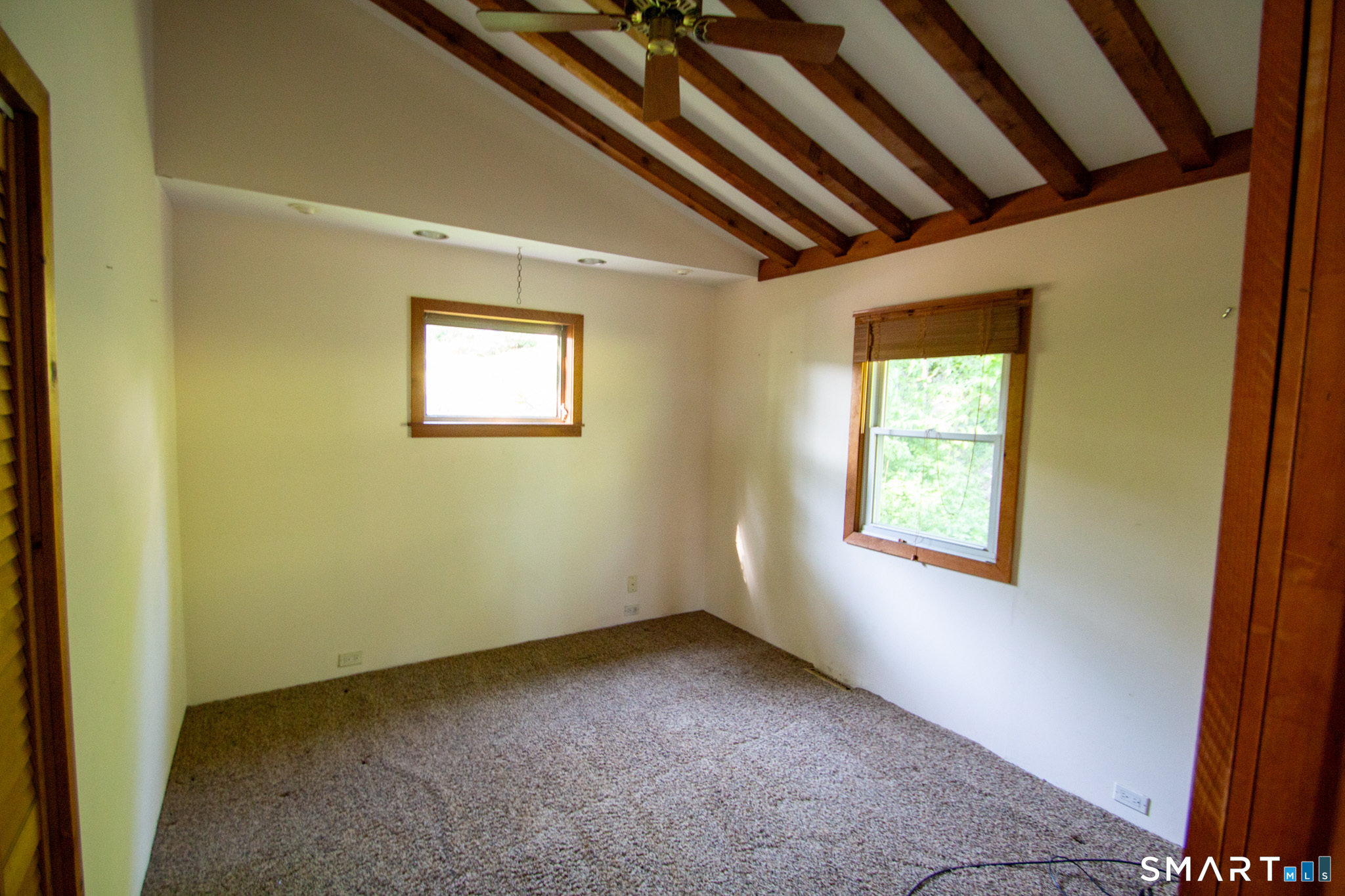 2-4 Woody Lane Property Photo 20