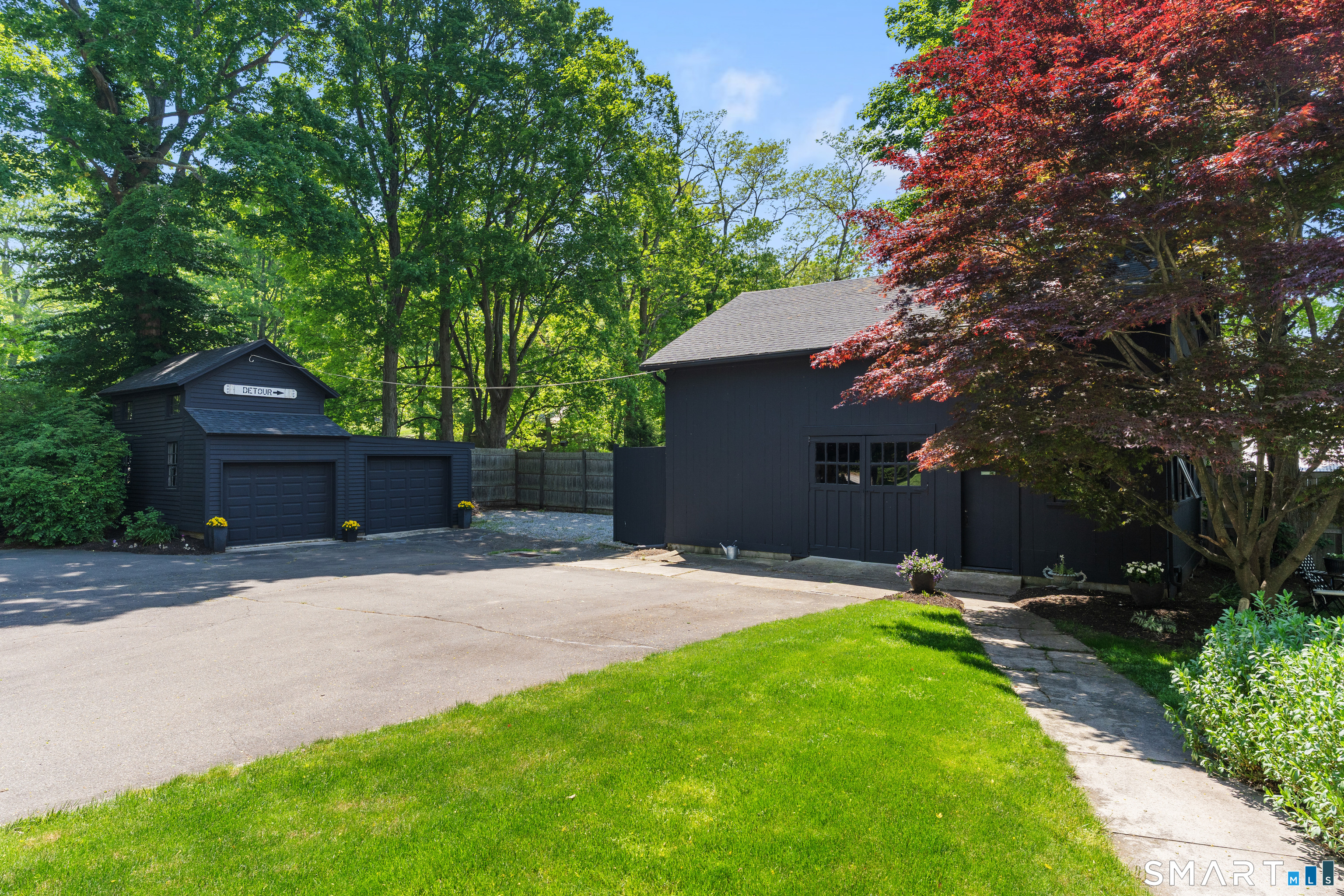 46 West Avenue Property Photo 2