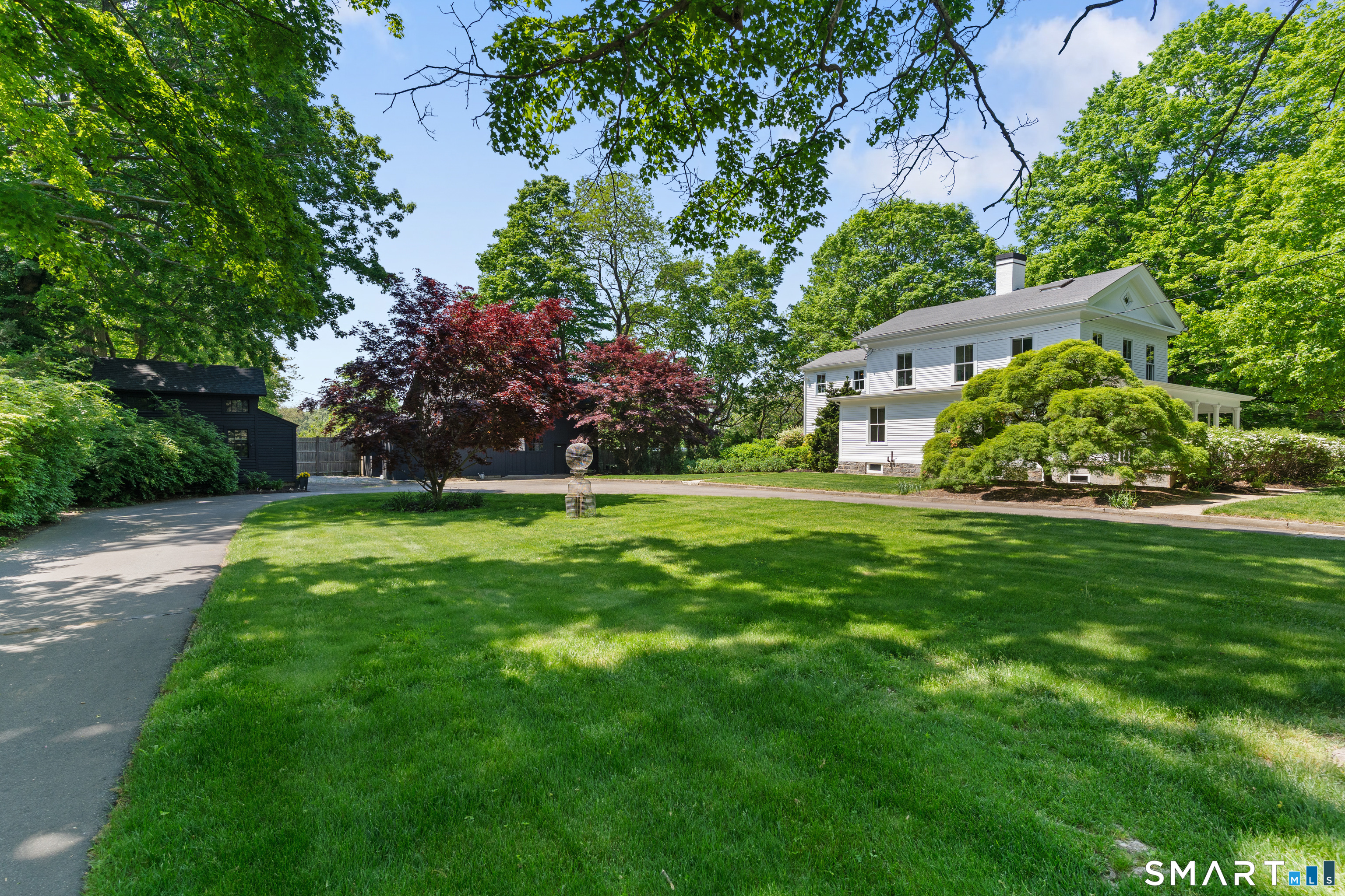 46 West Avenue Property Photo 9