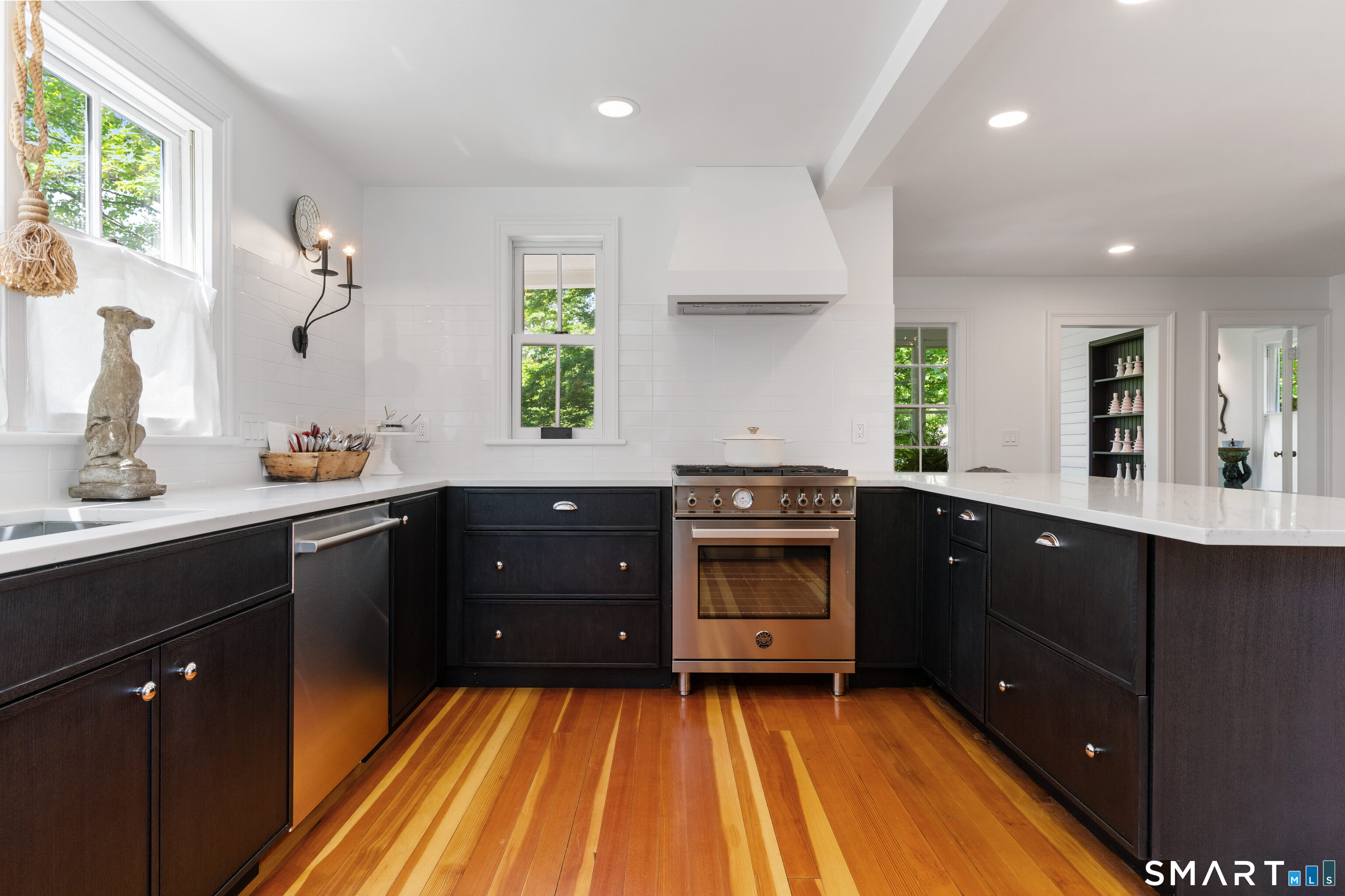 46 West Avenue Property Photo 12