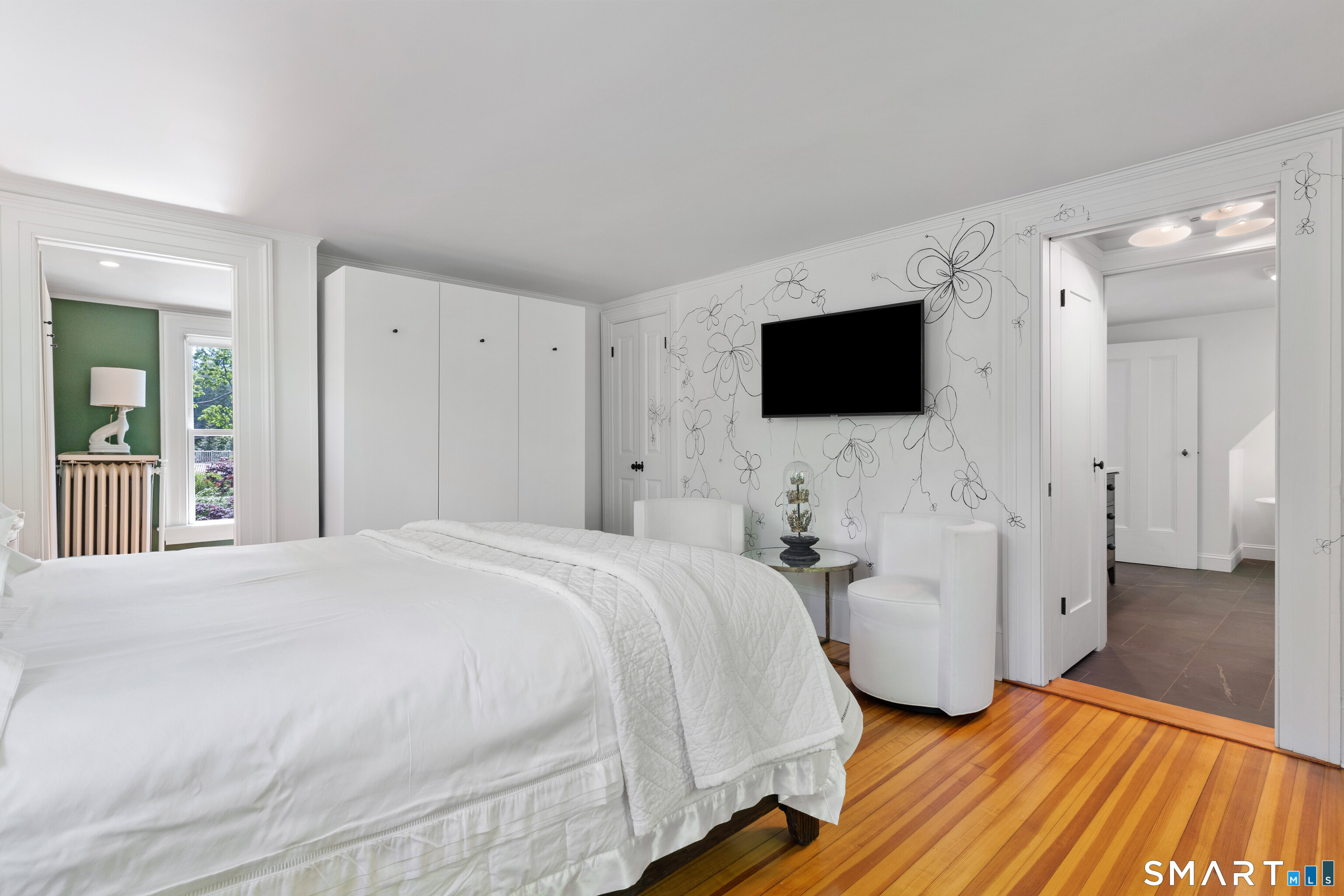 46 West Avenue Property Photo 27