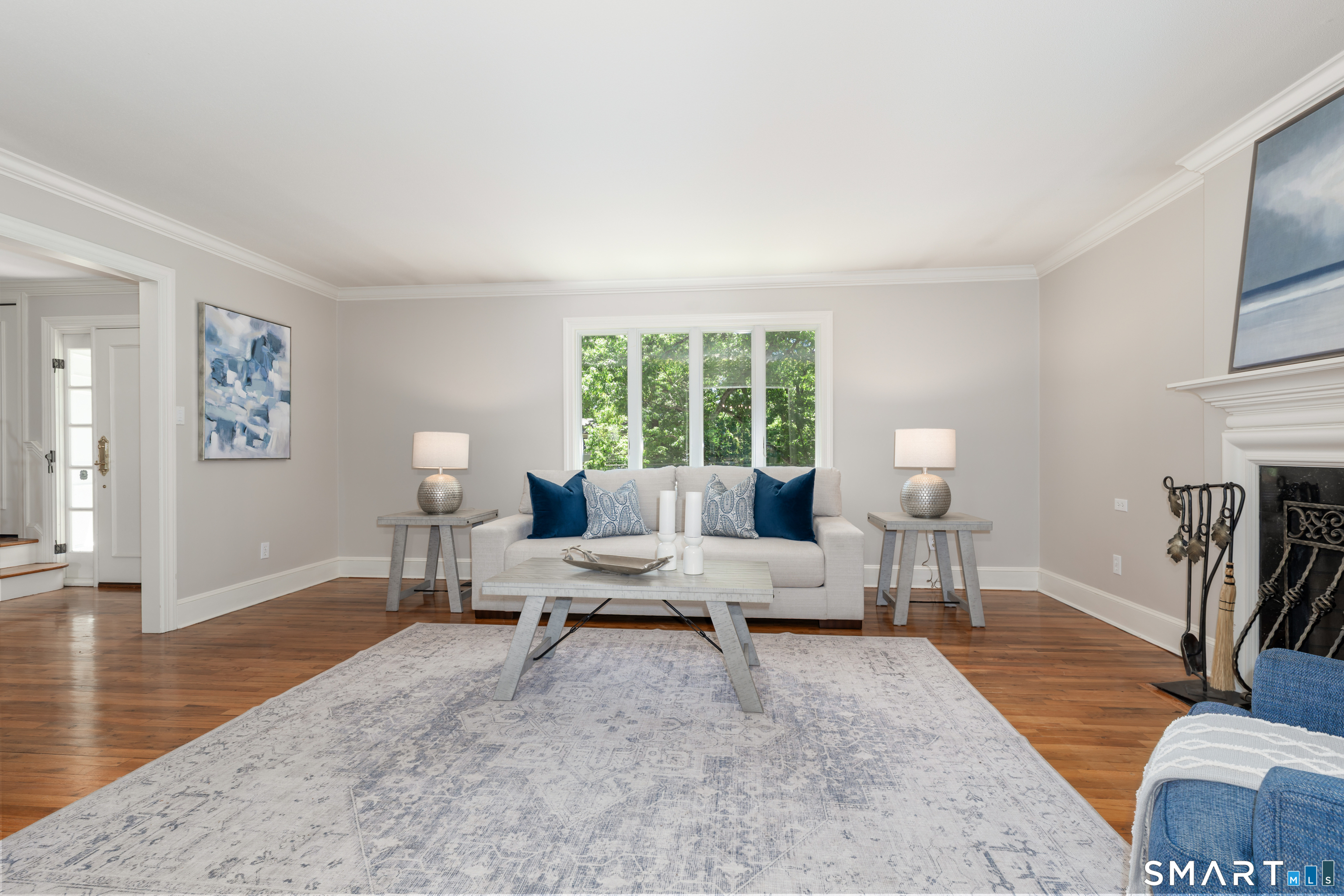 400 Beacon Hill Drive Property Photo 6