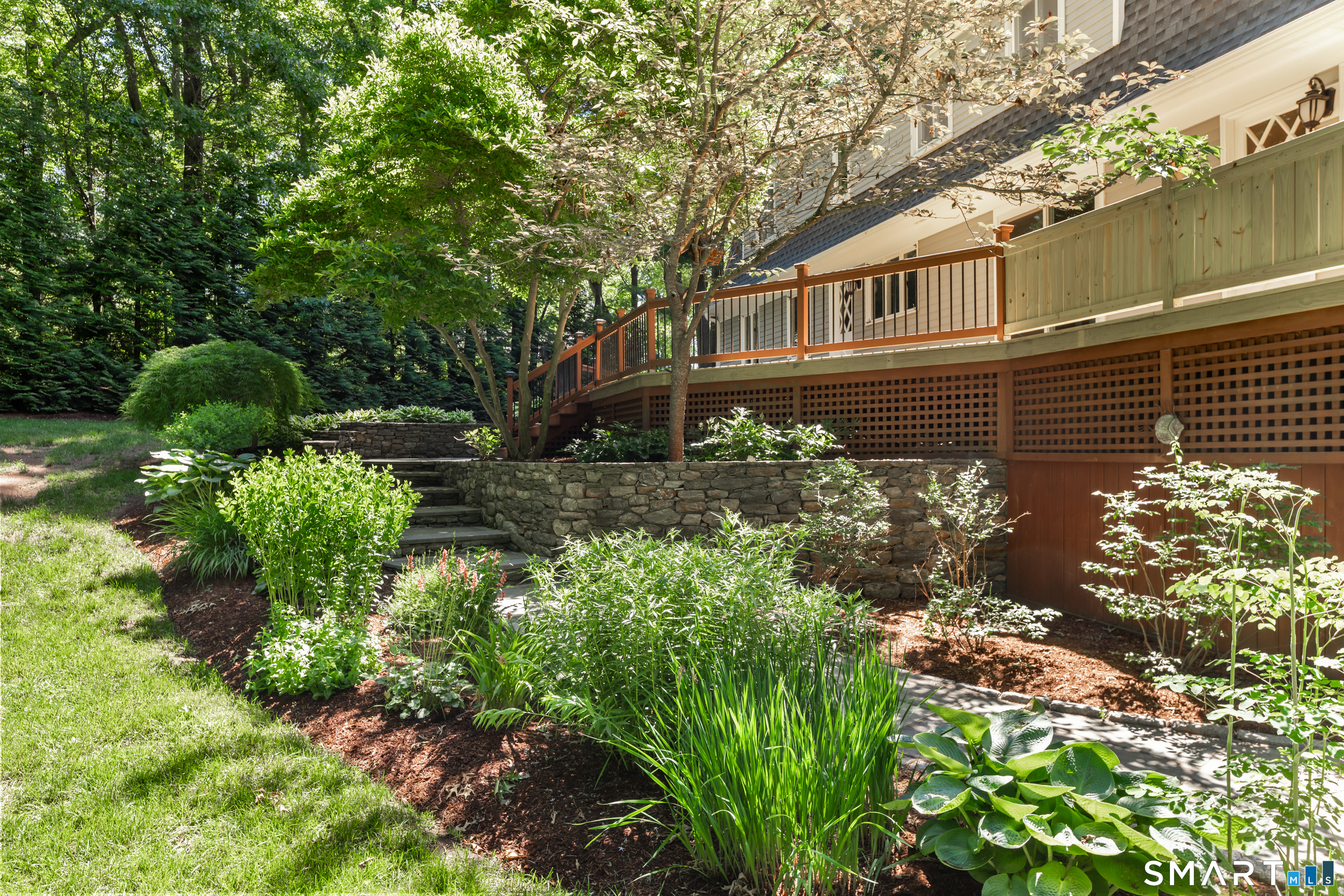 400 Beacon Hill Drive Property Photo 33