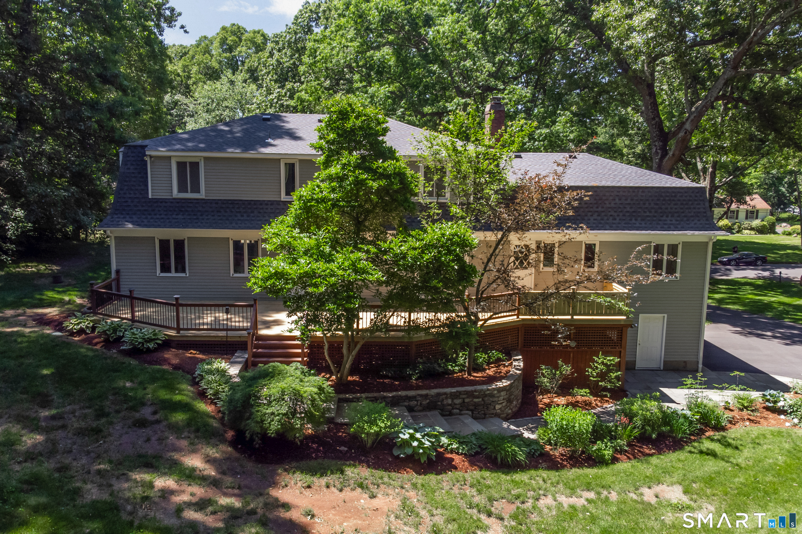 400 Beacon Hill Drive Property Photo 34
