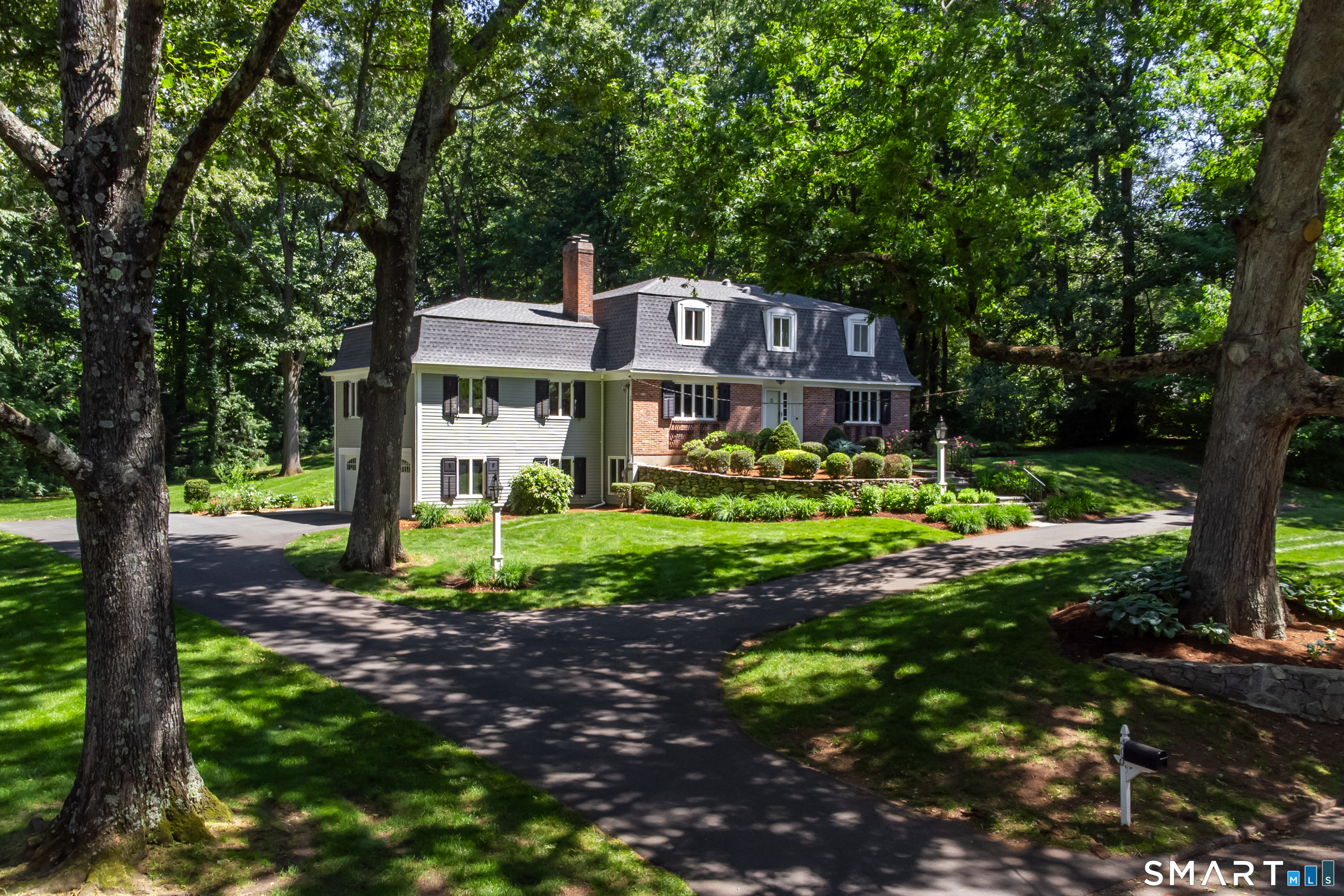 400 Beacon Hill Drive Property Photo 36