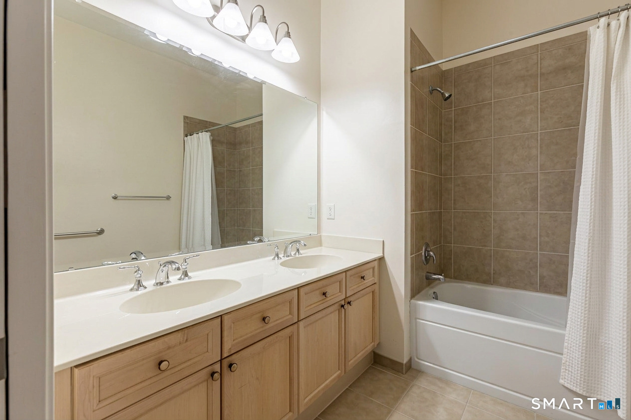 1 King Philip 414 Drive Property Photo 20