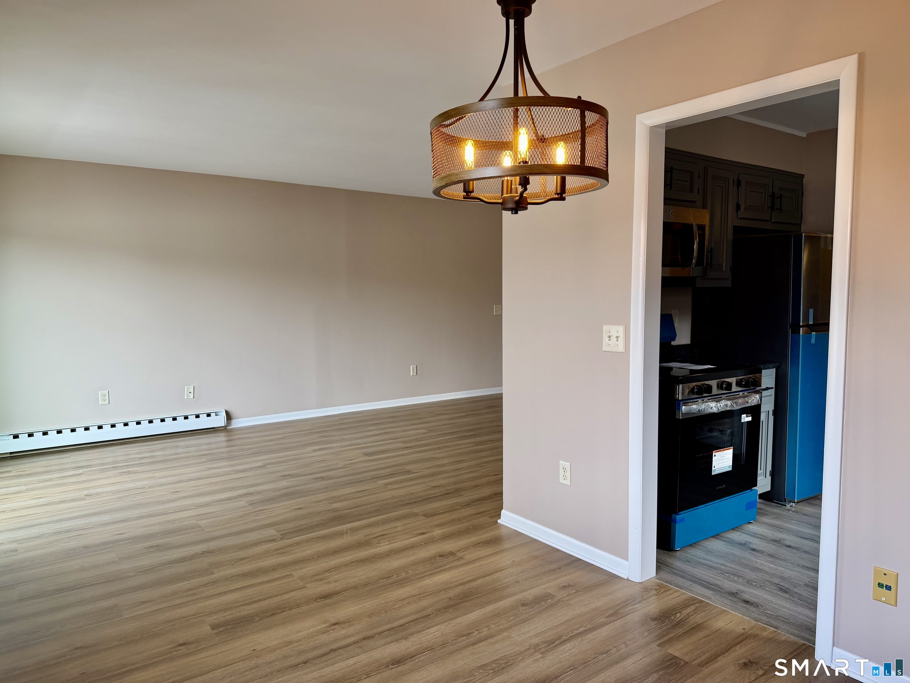 136 Deer Hill C31 Avenue Property Photo 1