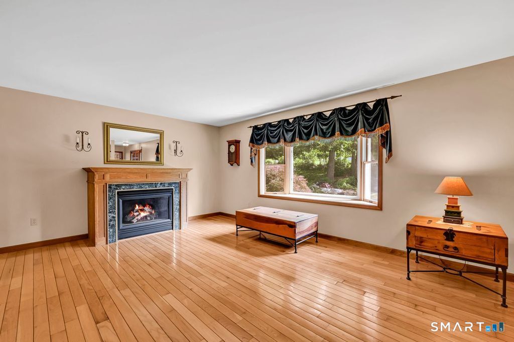 494 Nonnewaug Road Property Photo 4