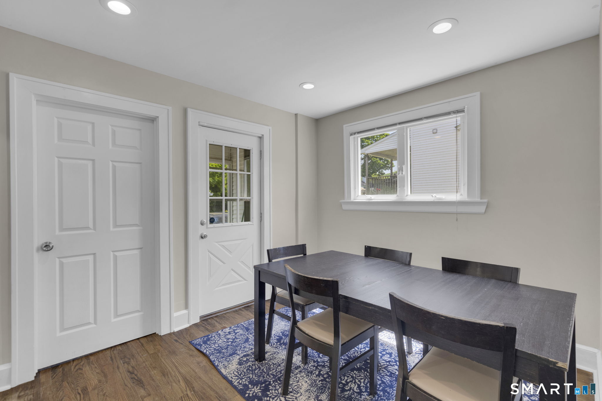 24 Pleasant Avenue Property Photo 14