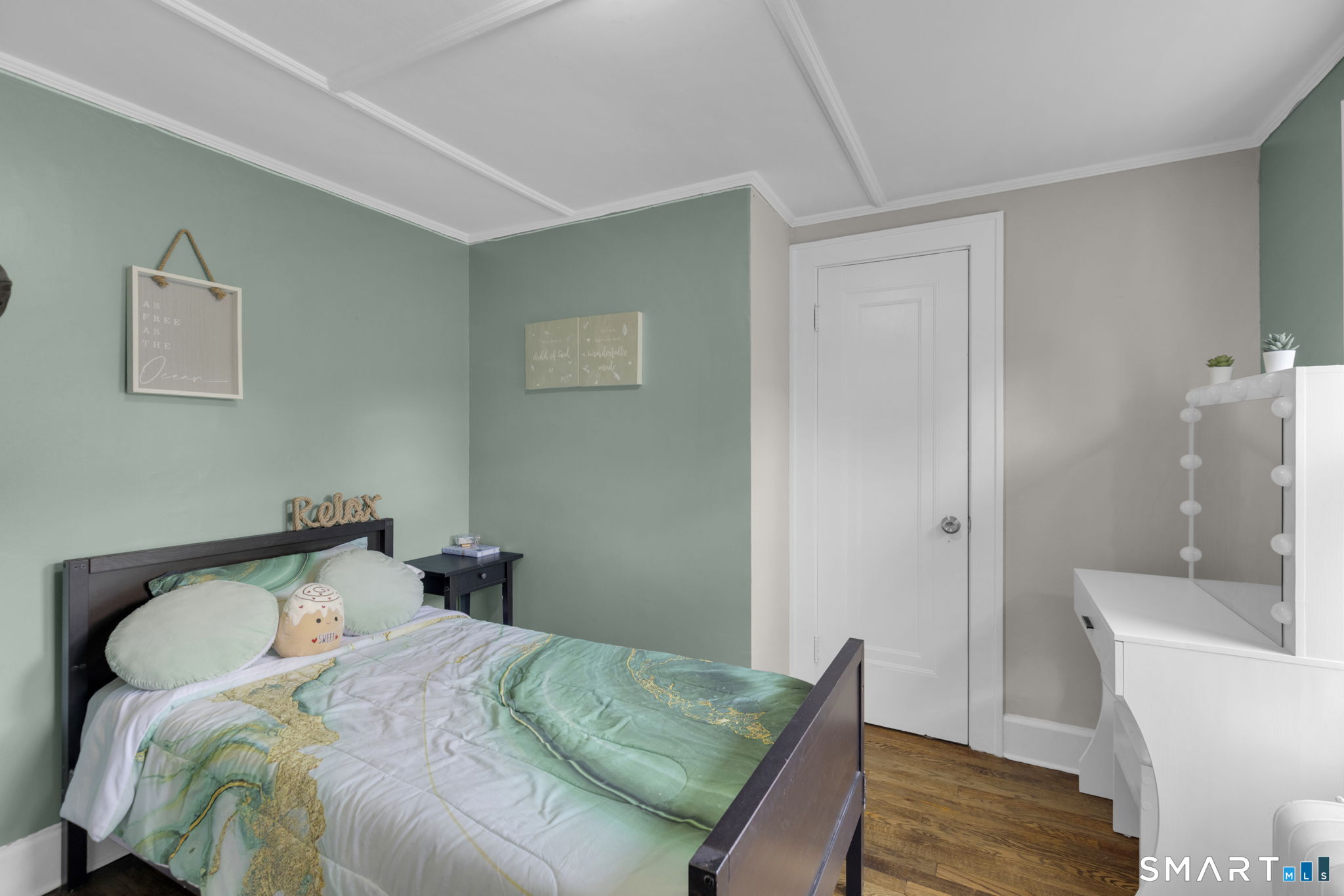 24 Pleasant Avenue Property Photo 18