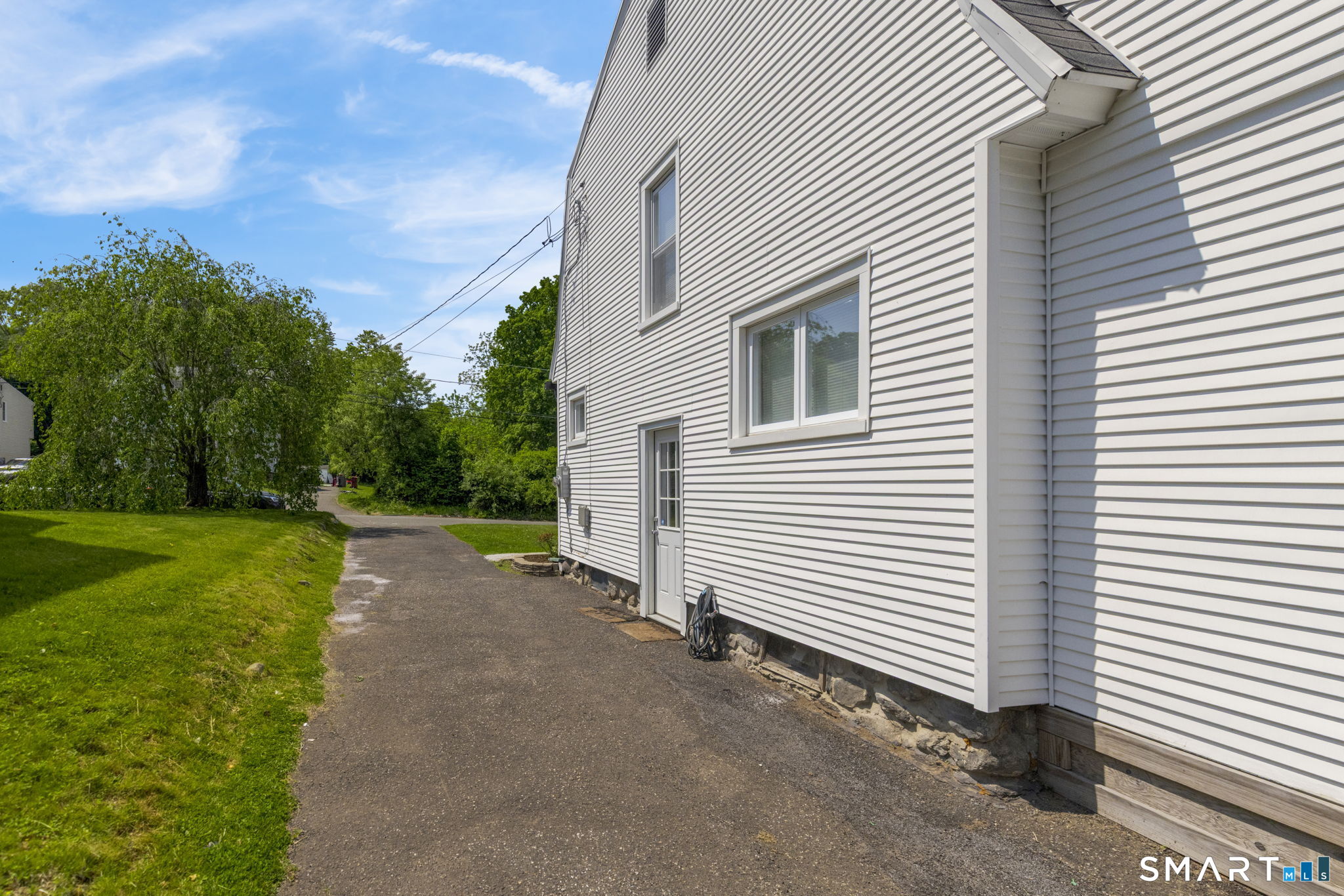 24 Pleasant Avenue Property Photo 23