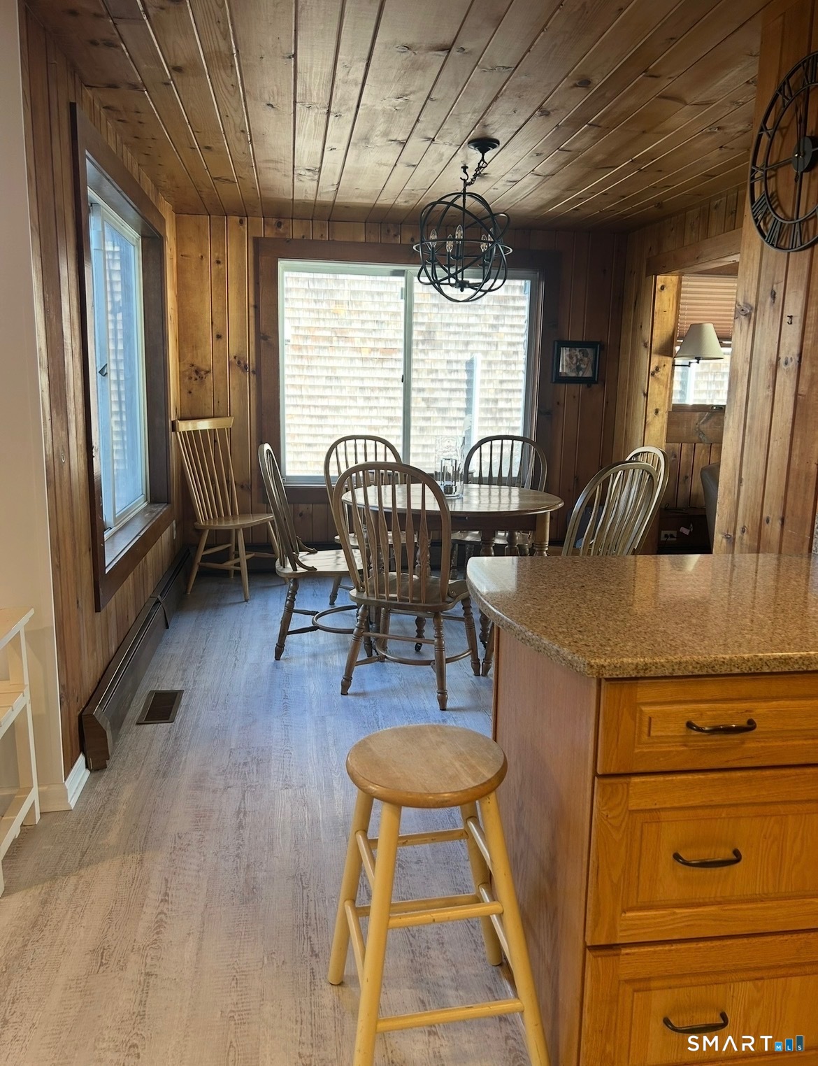 293 Giants Neck Road Property Photo 6