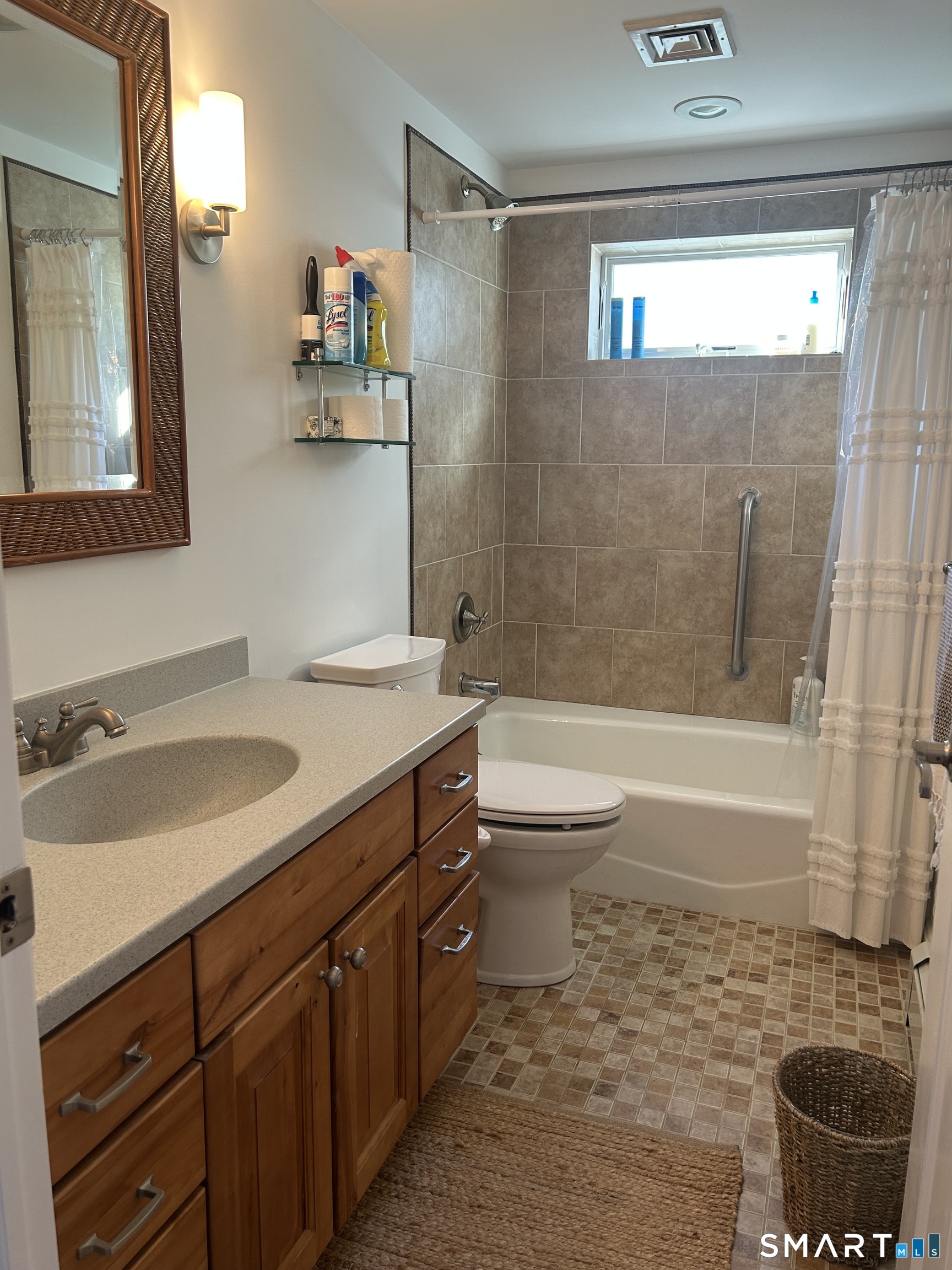 293 Giants Neck Road Property Photo 19