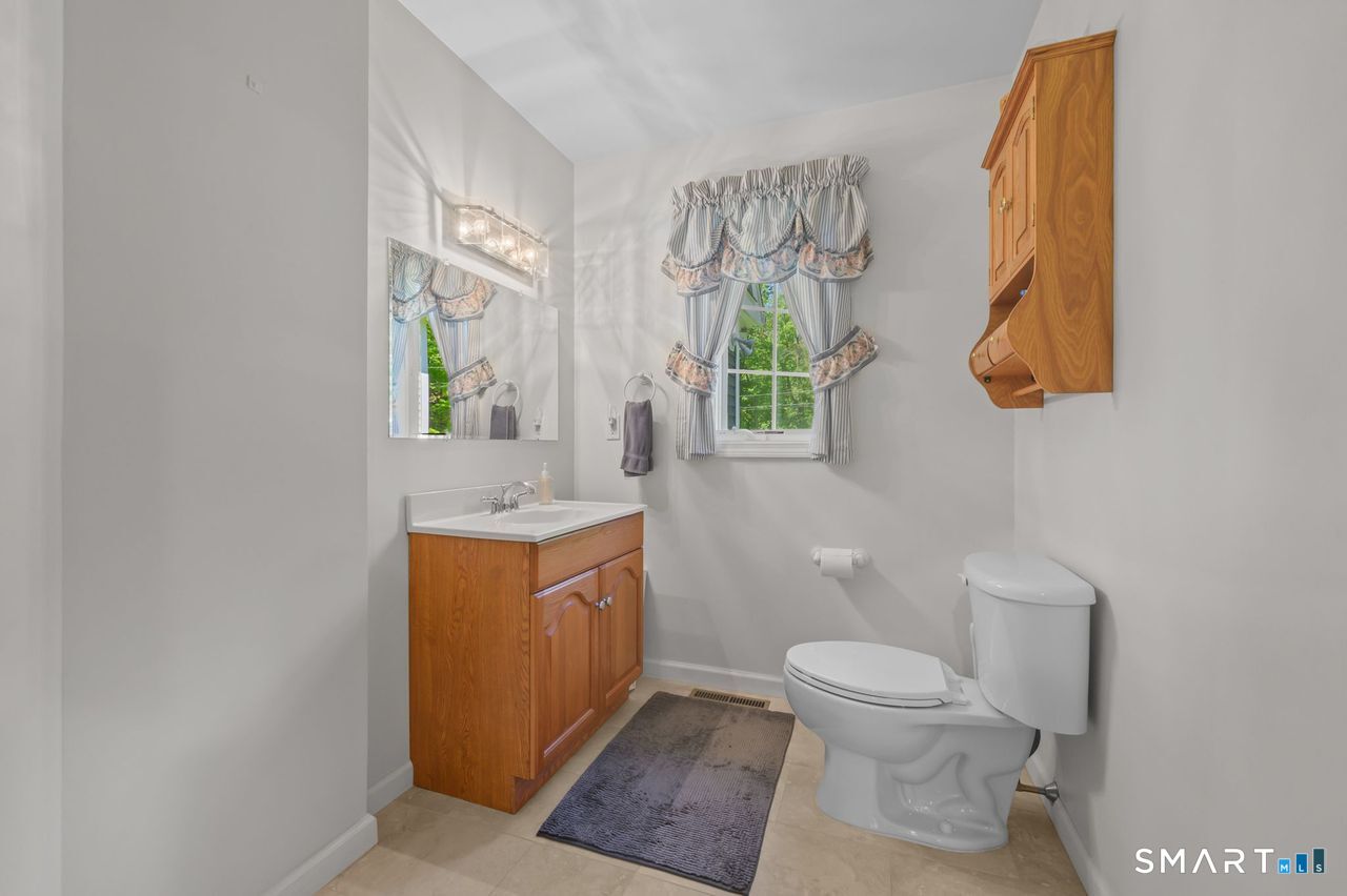 104 Lambert Road Property Photo 8