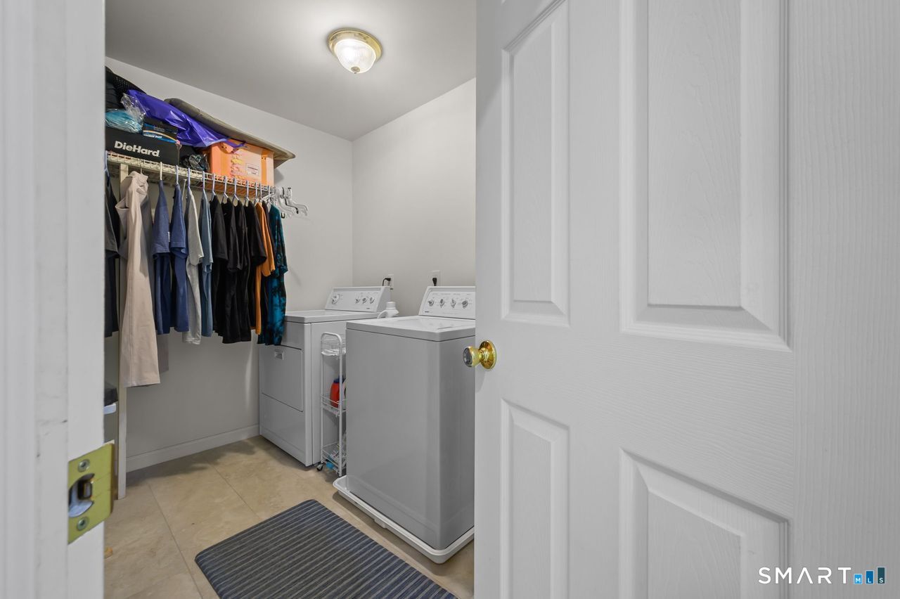 104 Lambert Road Property Photo 9