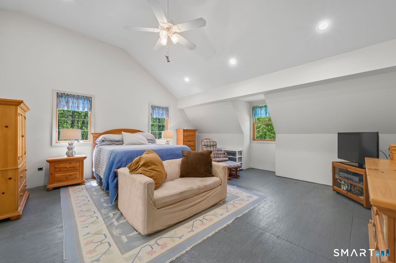 104 Lambert Road Property Photo 25