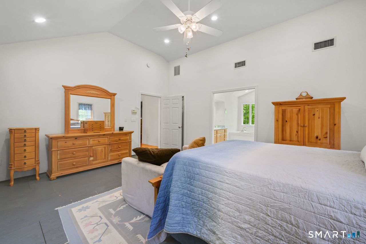 104 Lambert Road Property Photo 27