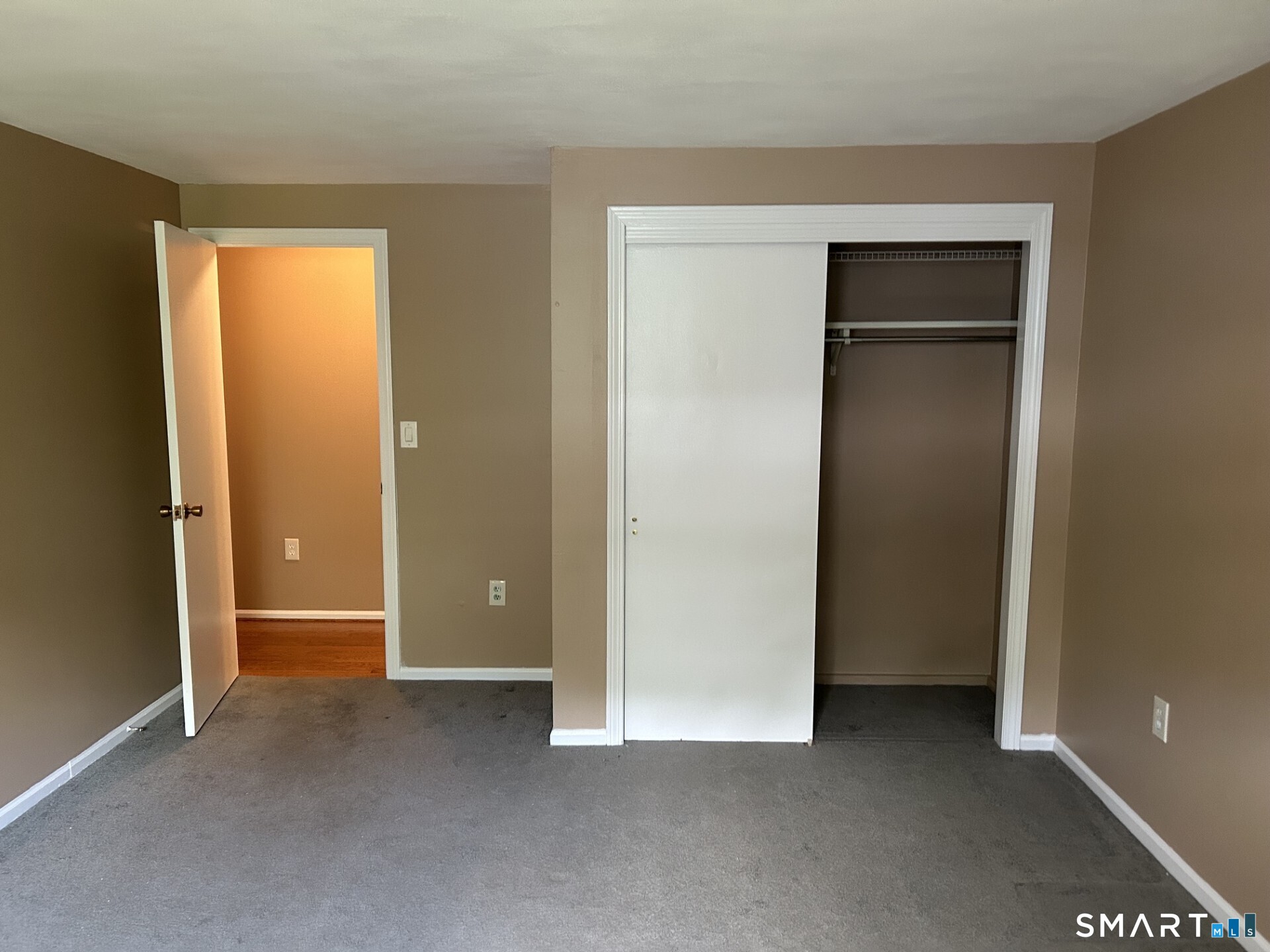 403 Blackstone 403 Village Property Photo 7