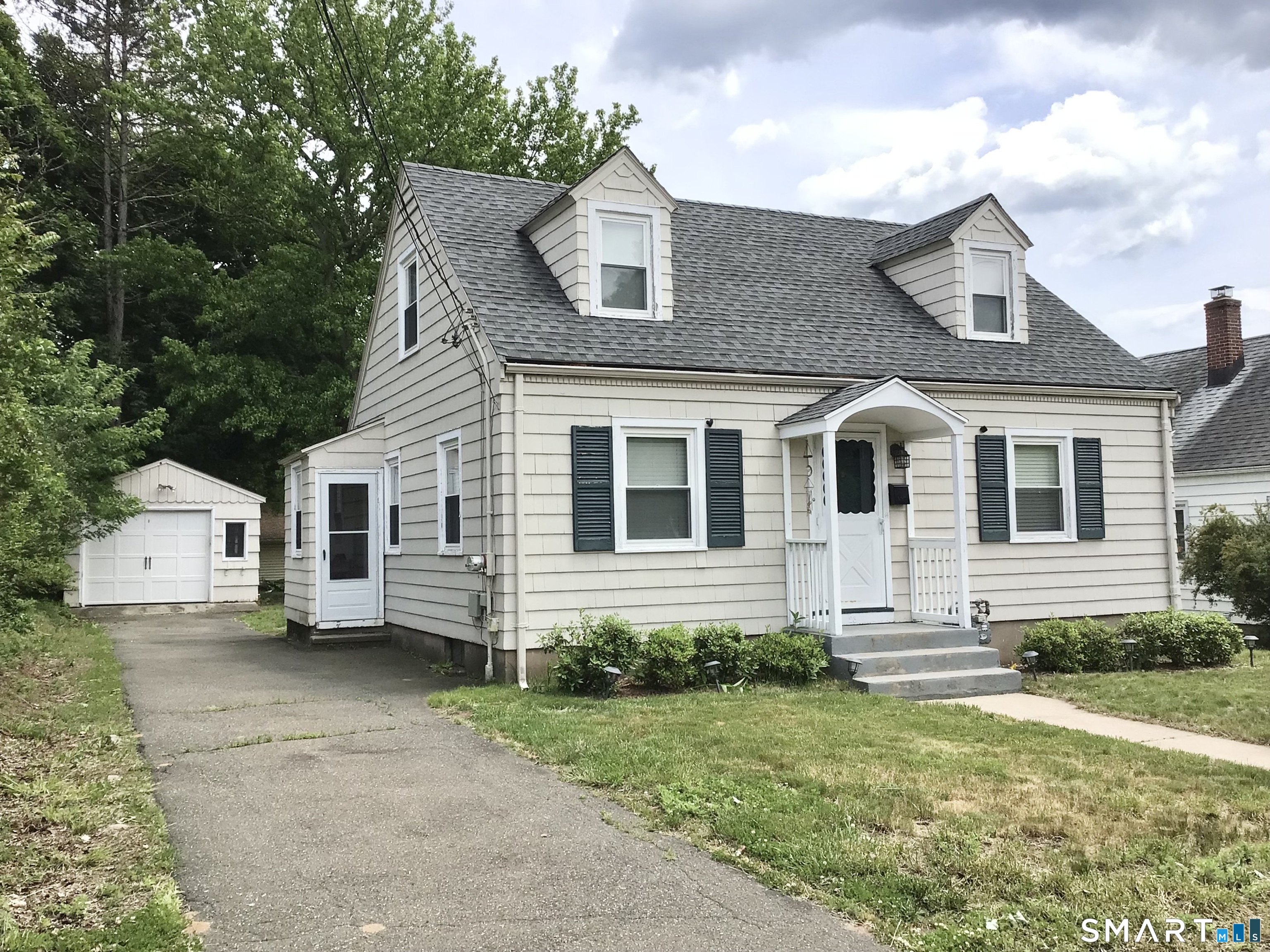 28 Thayer Road Property Photo 2