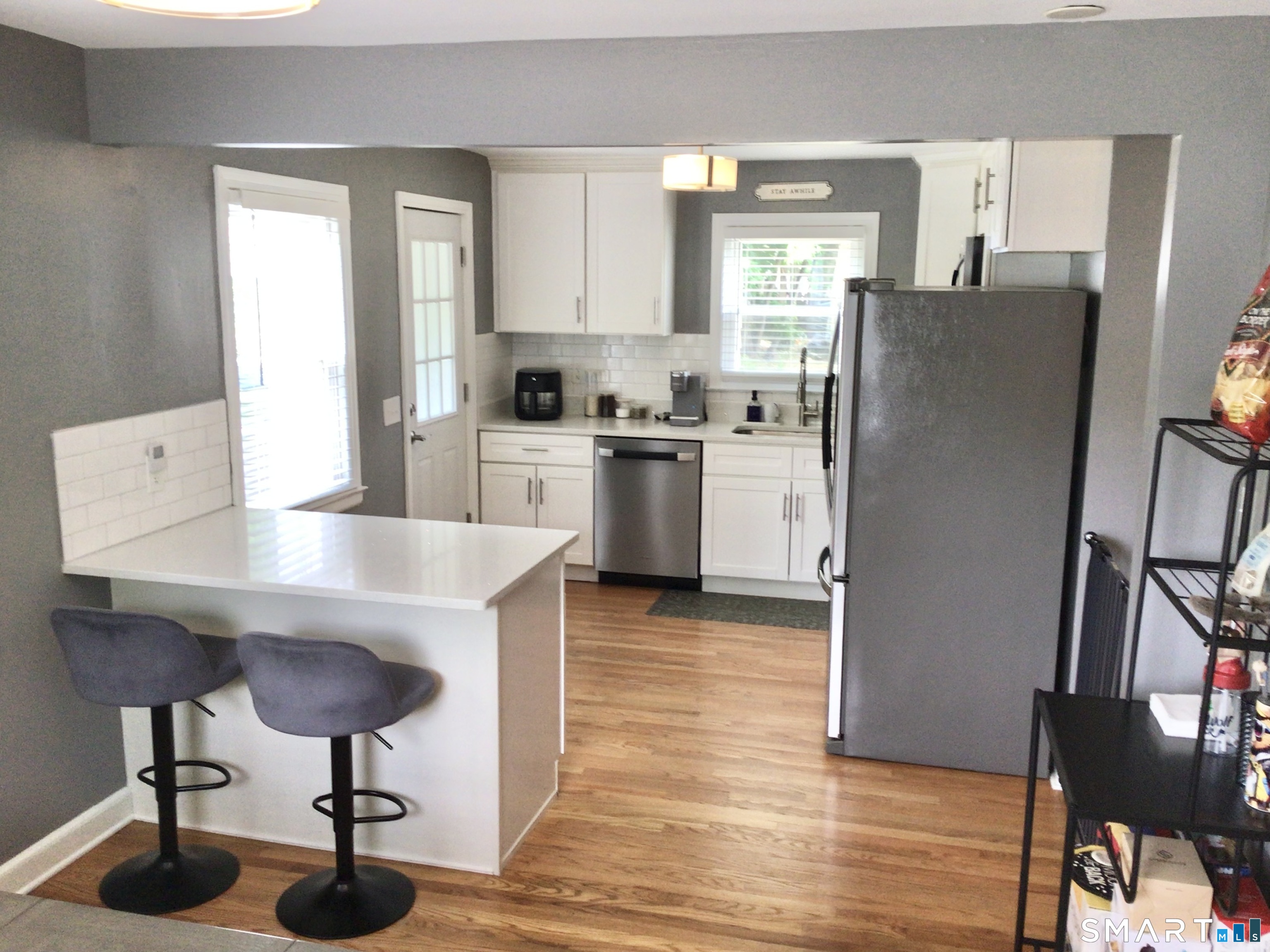 28 Thayer Road Property Photo 8
