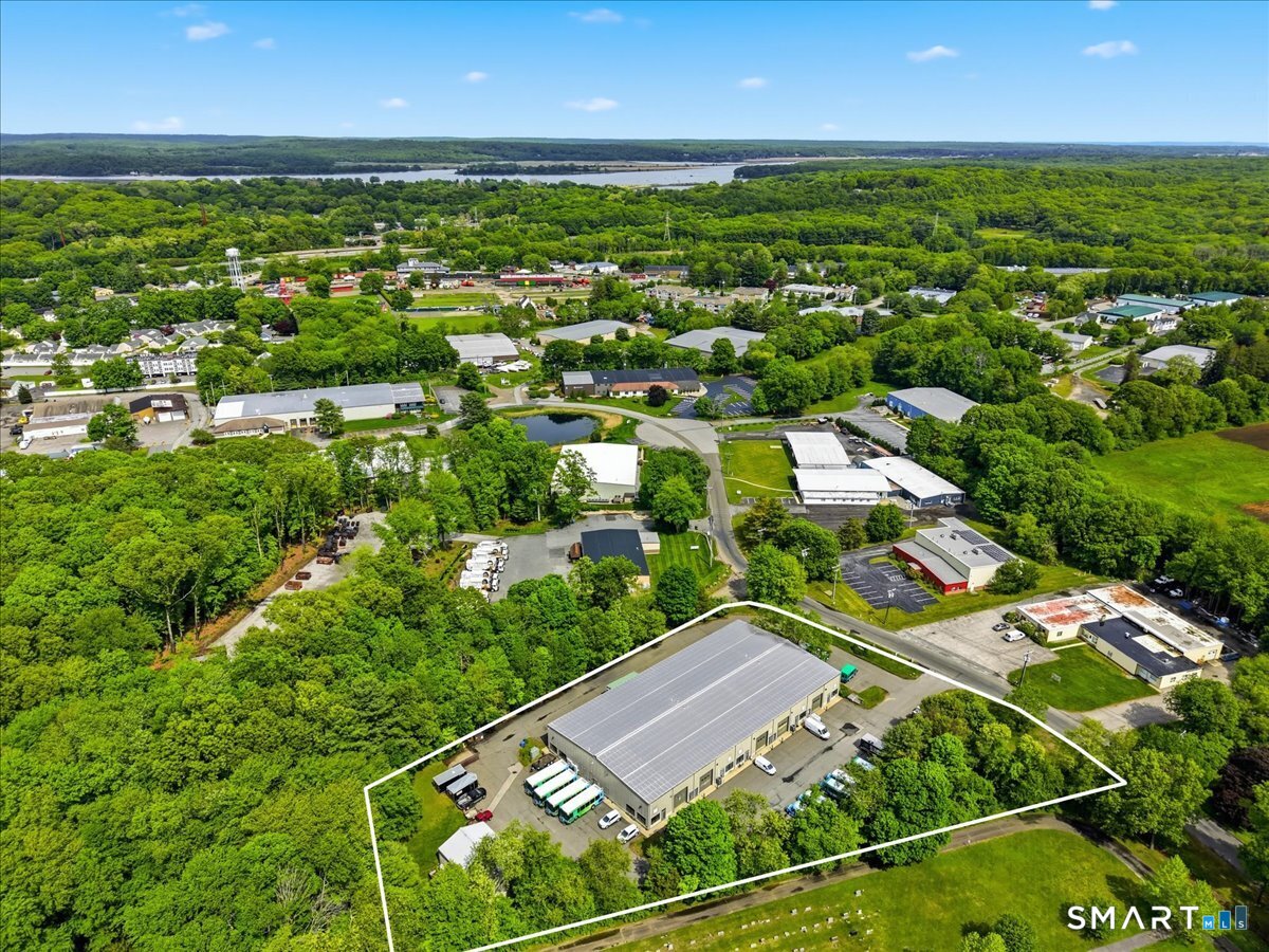 17 Industrial Park Road Property Photo 3