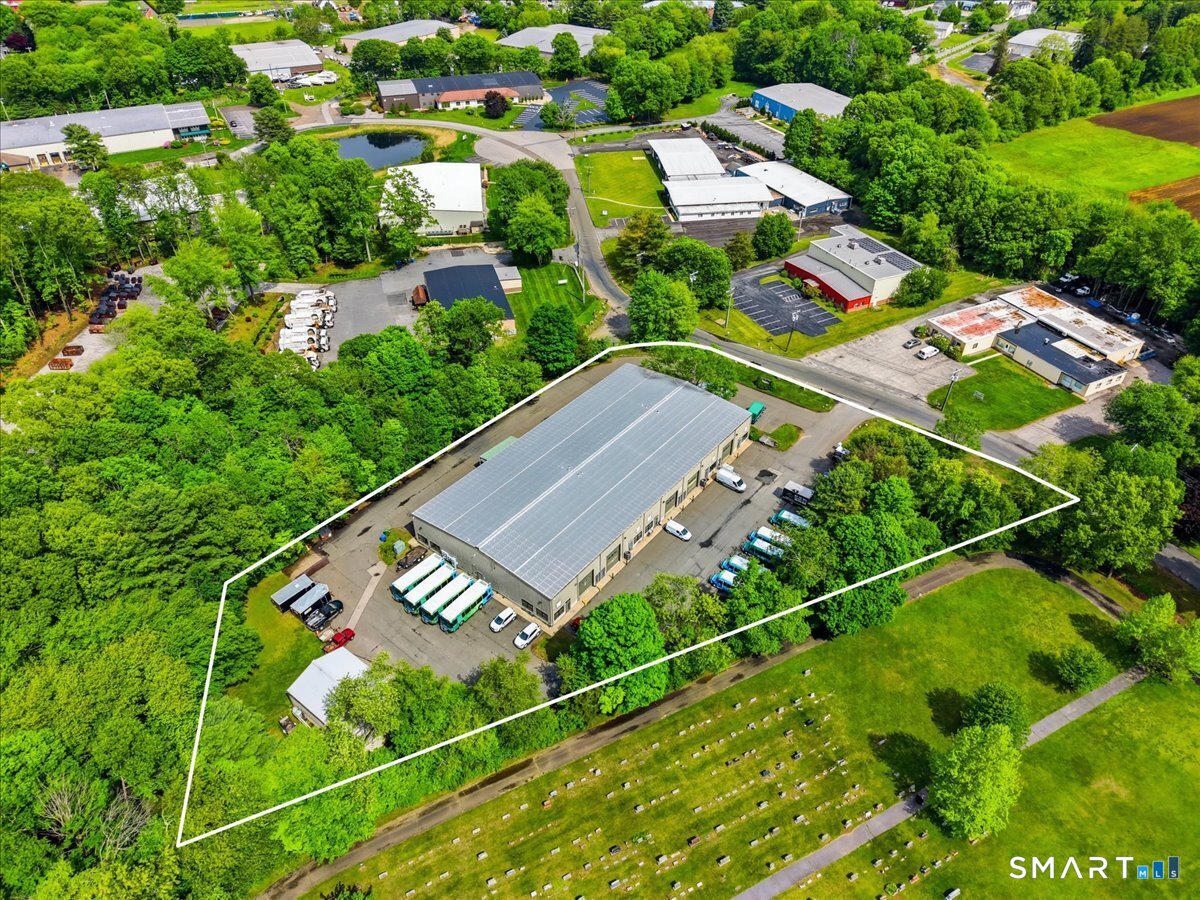 17 Industrial Park Road Property Photo 4
