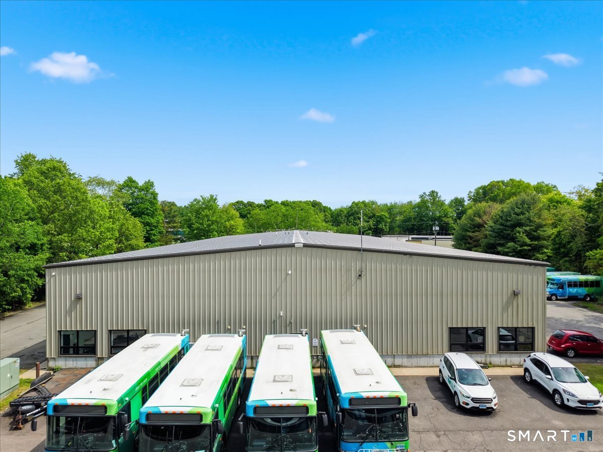 17 Industrial Park Road Property Photo 7