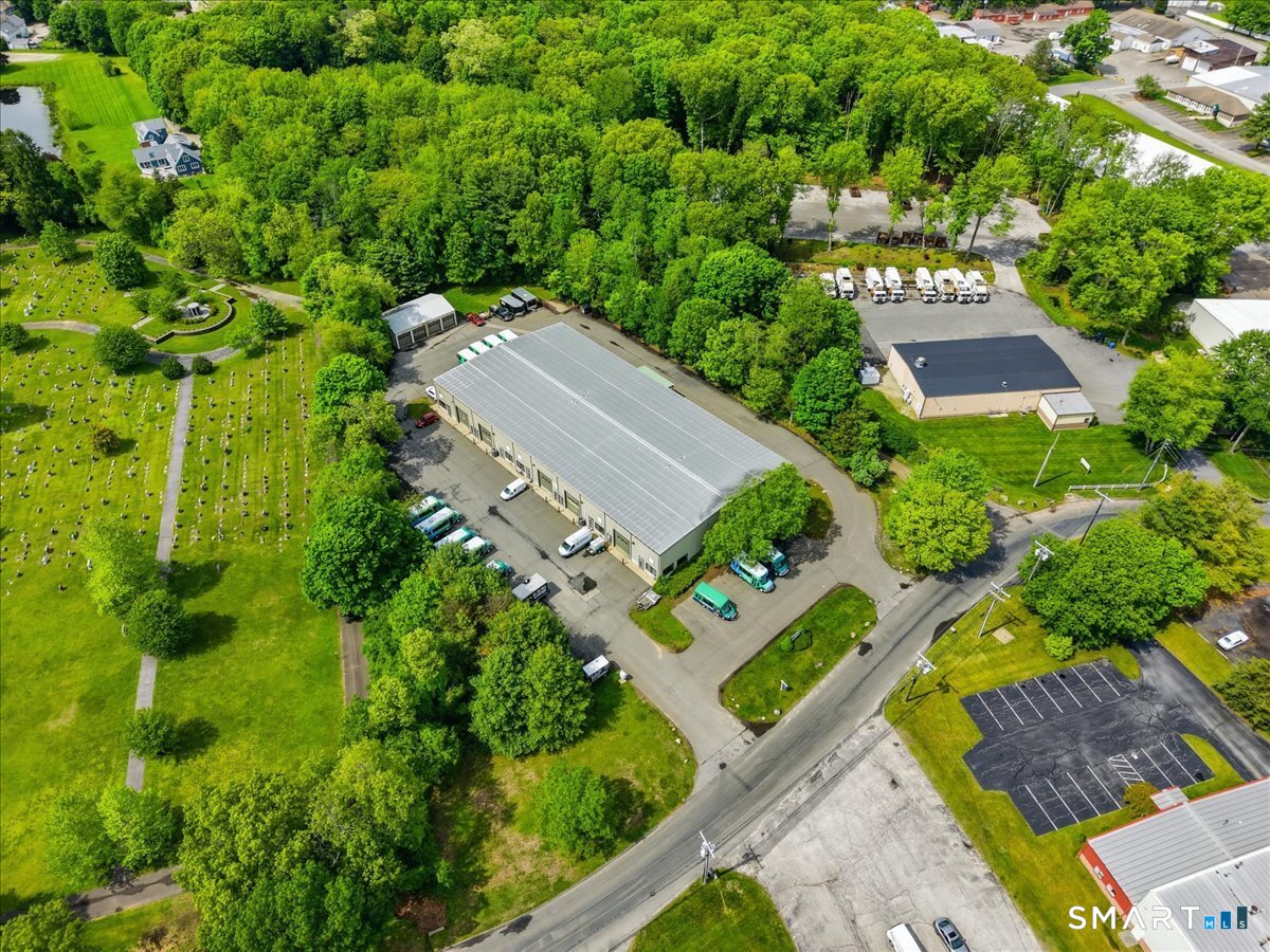 17 Industrial Park Road Property Photo 11
