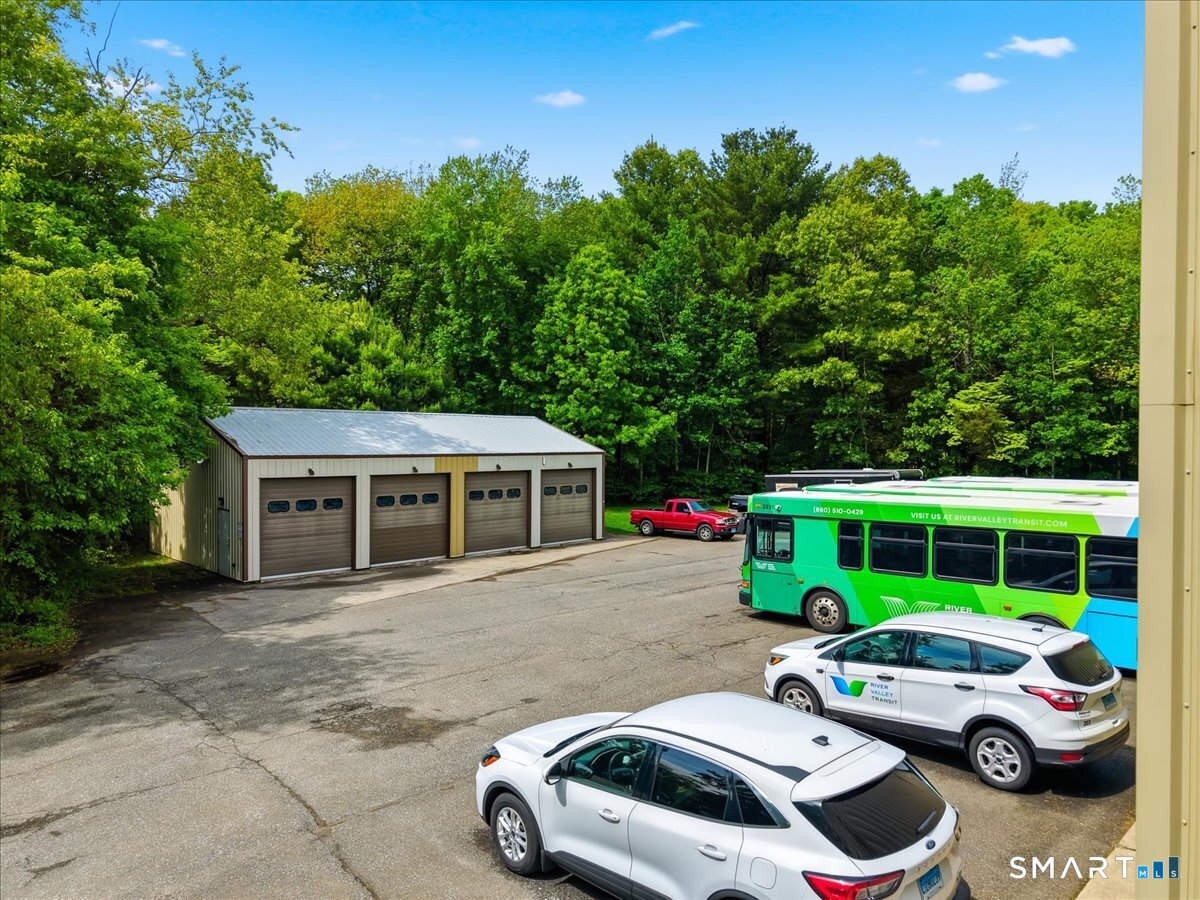 17 Industrial Park Road Property Photo 13