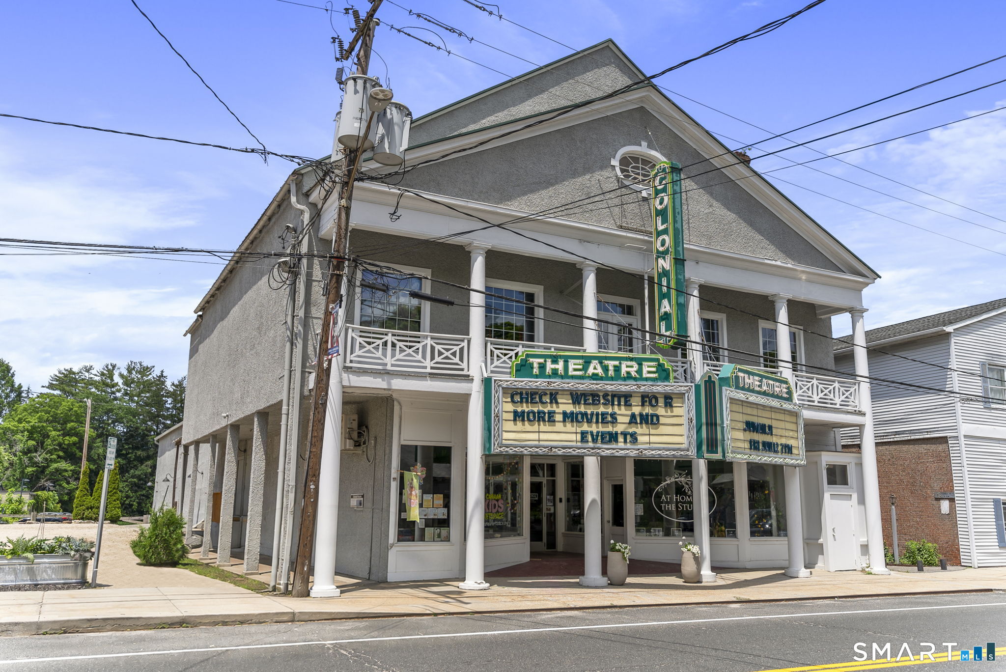 27 Railroad Street Property Photo 2