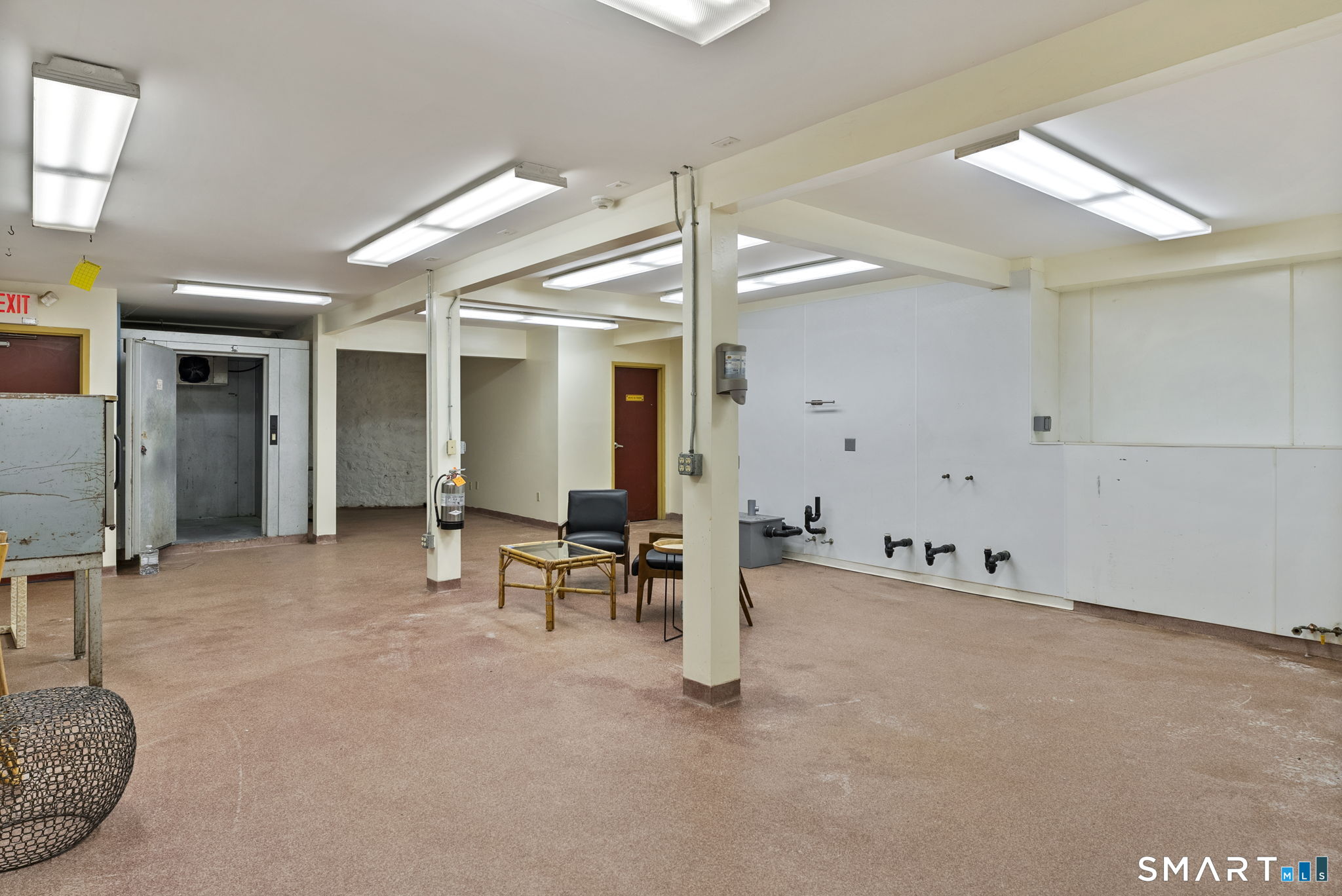 27 Railroad Street Property Photo 31
