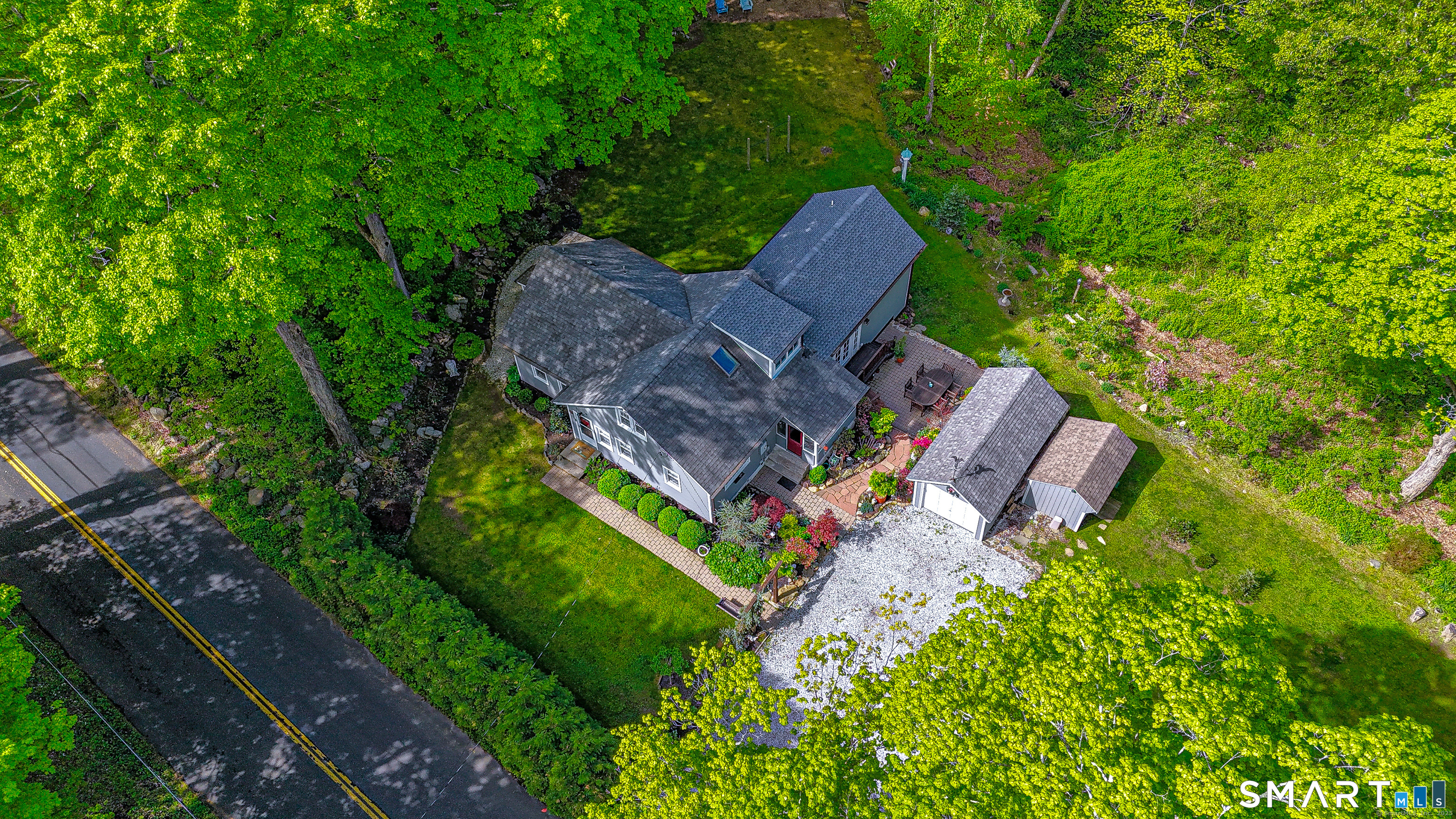 471 Newtown Turnpike Property Photo 1