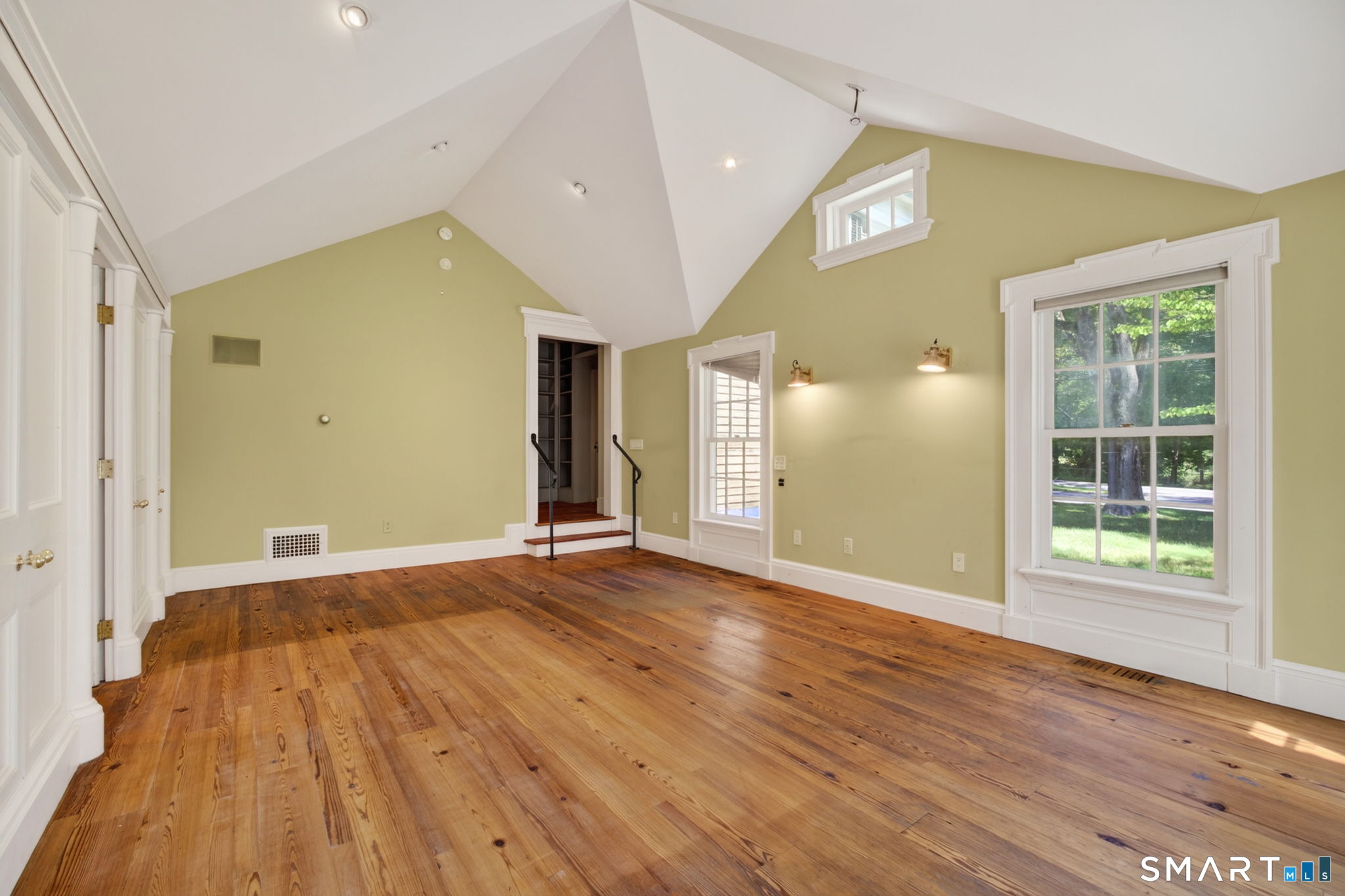 2 Rowland Road Property Photo 17